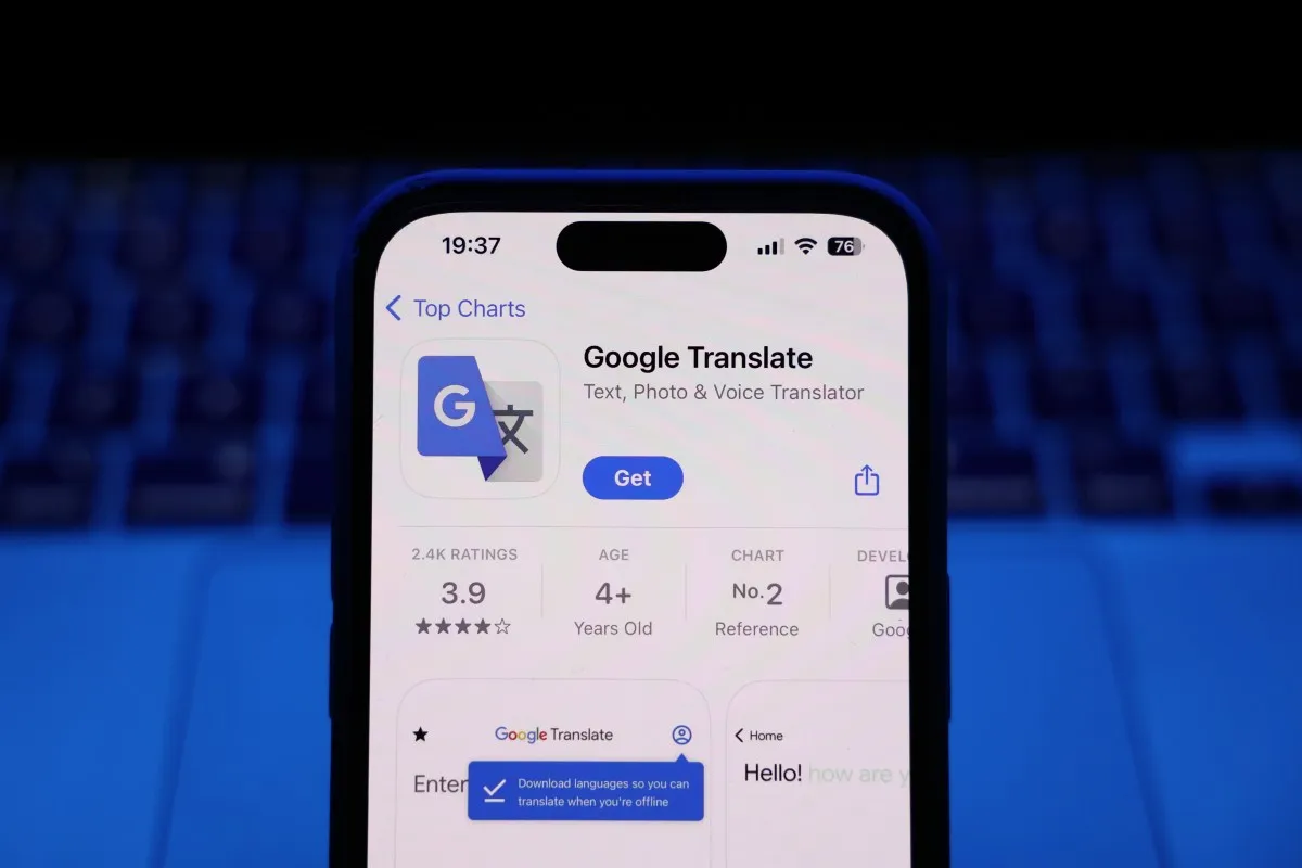 Funcția de traducere în timp real prin căști de la Google Translate se extinde pe iOS și în mai multe țări