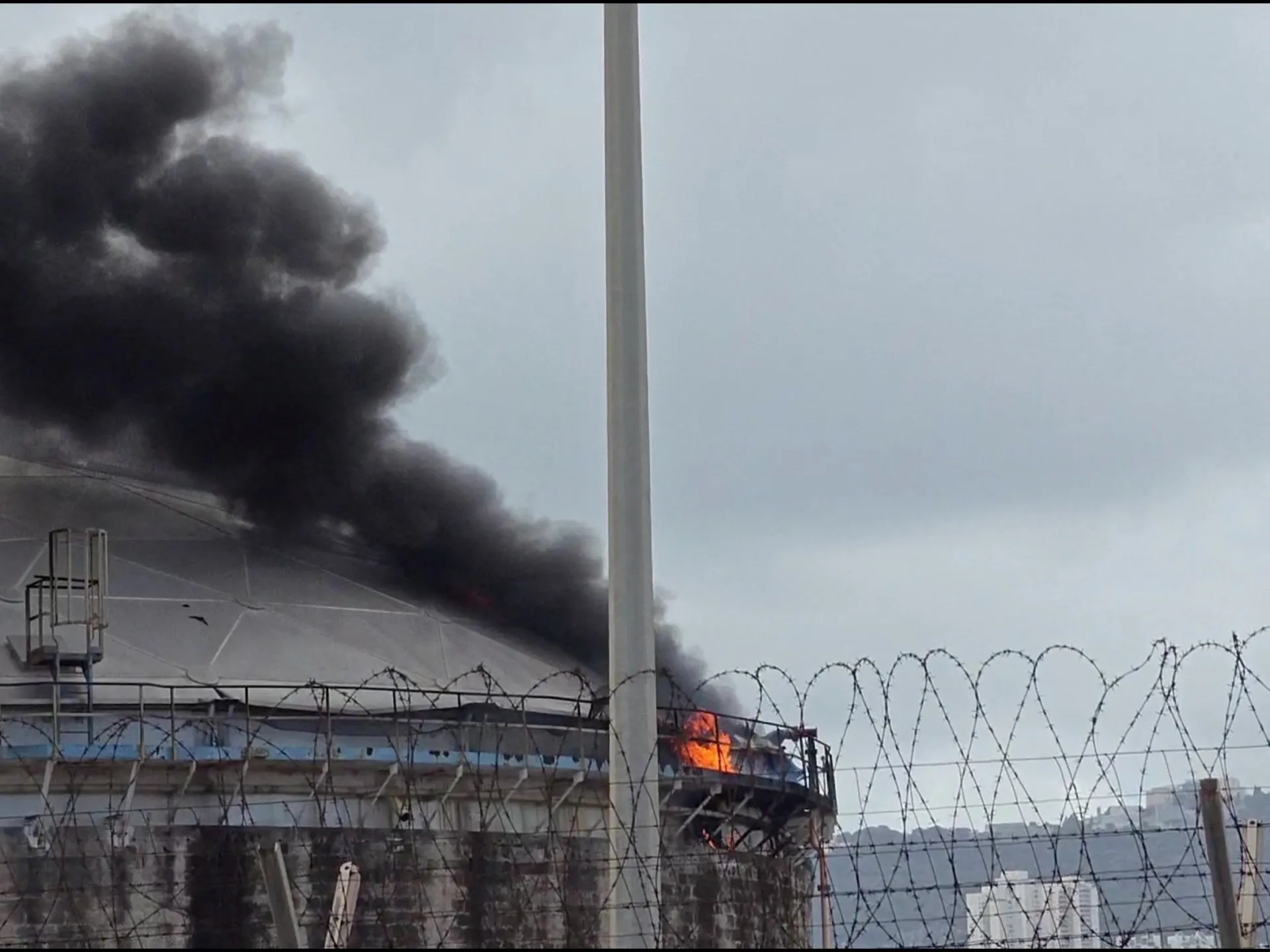 Ce știm despre atacul asupra rafinăriei de petrol strategice din Israel