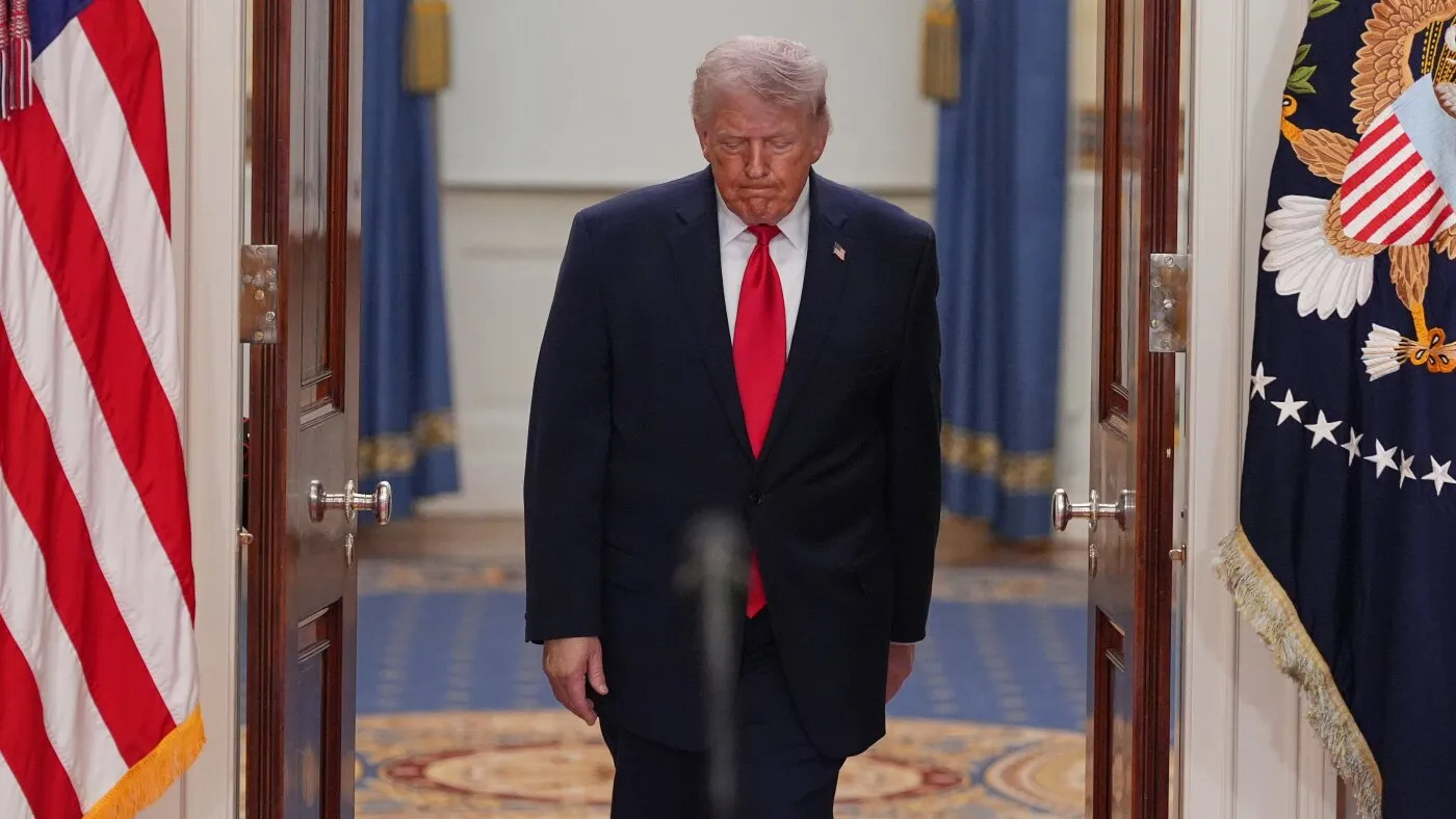 Lecțiile săptămânii dificile a lui Trump: Războiul și prețurile la benzină își pun amprenta