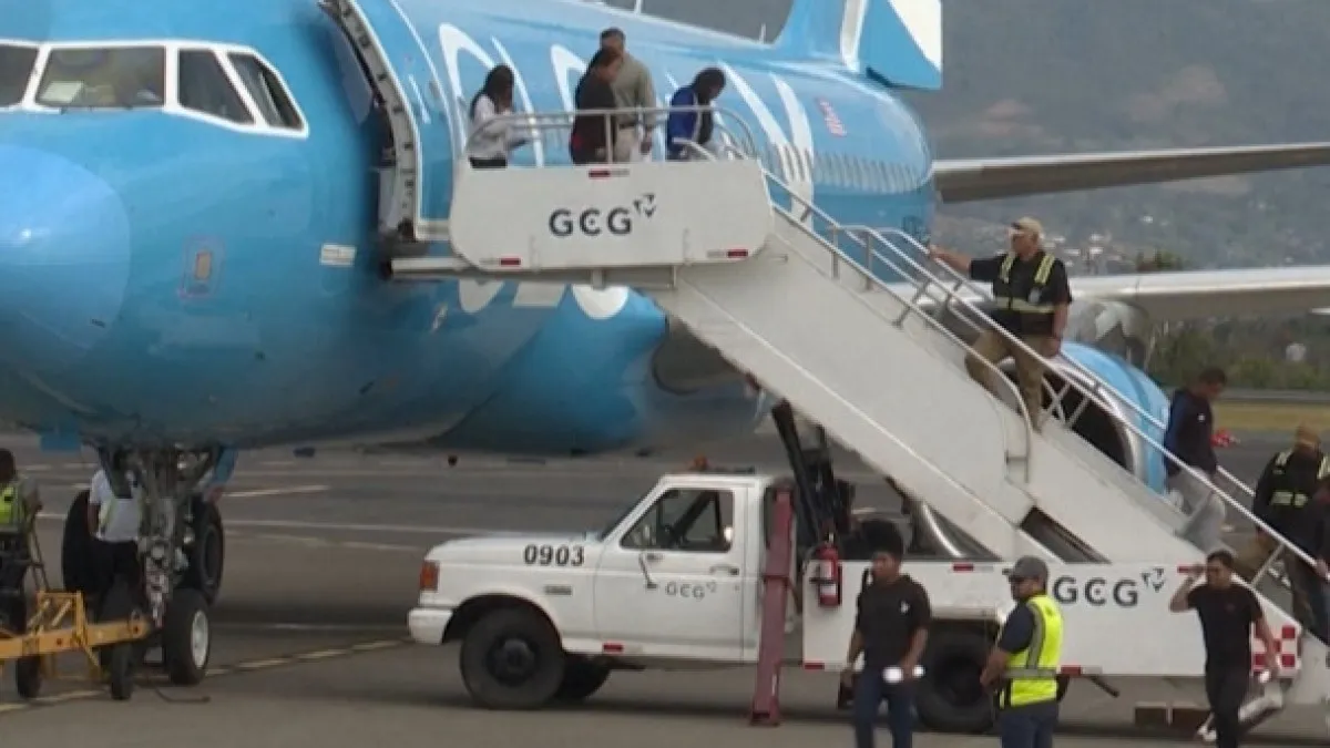 Primii migranți deportați din SUA ajung în Costa Rica în cadrul unui nou acord bilateral
