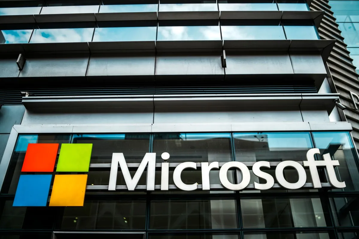 Microsoft renunță definitiv la Outlook Lite: aplicația va fi scoasă din funcțiune pe 26 mai