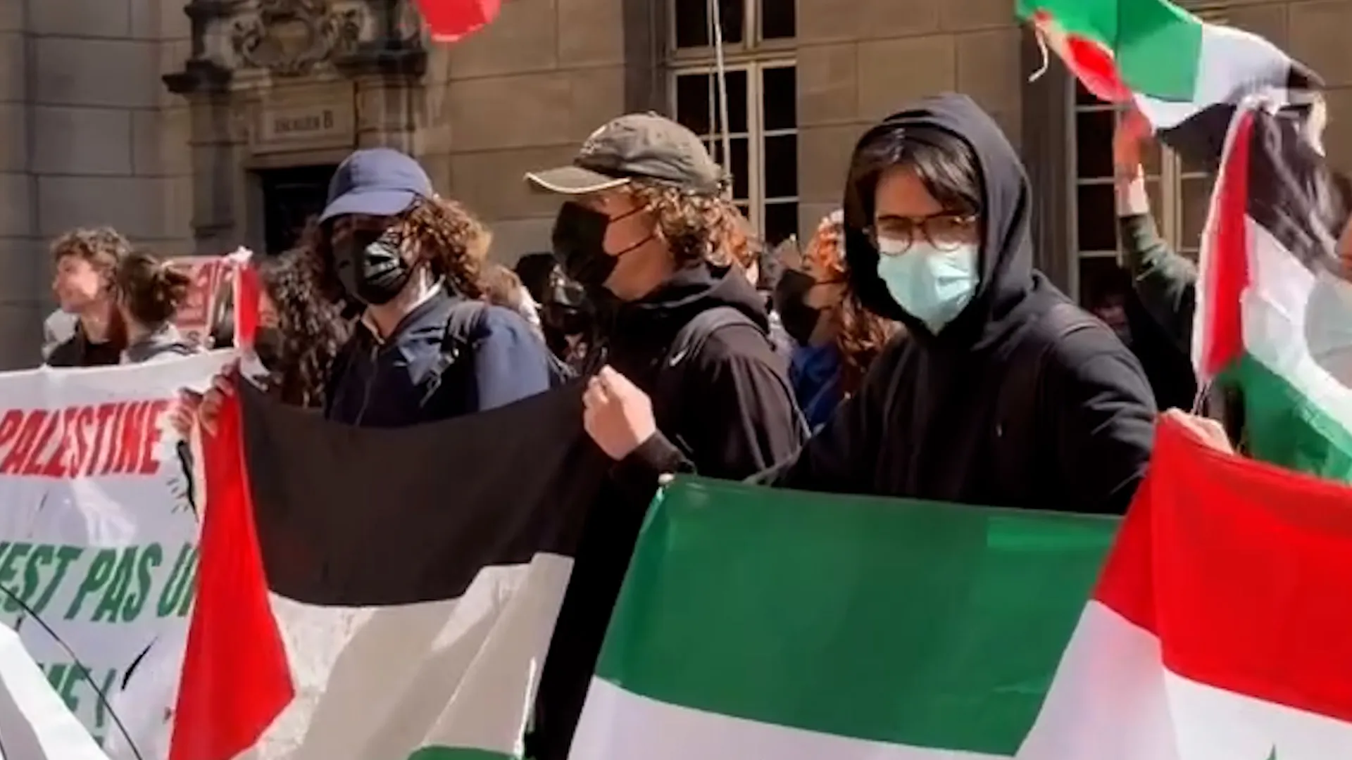 Poliția franceză a arestat studenți care protestau împotriva legii anti-semite: tensiuni universitare înaintea votului pentru 'Legea Yadan'