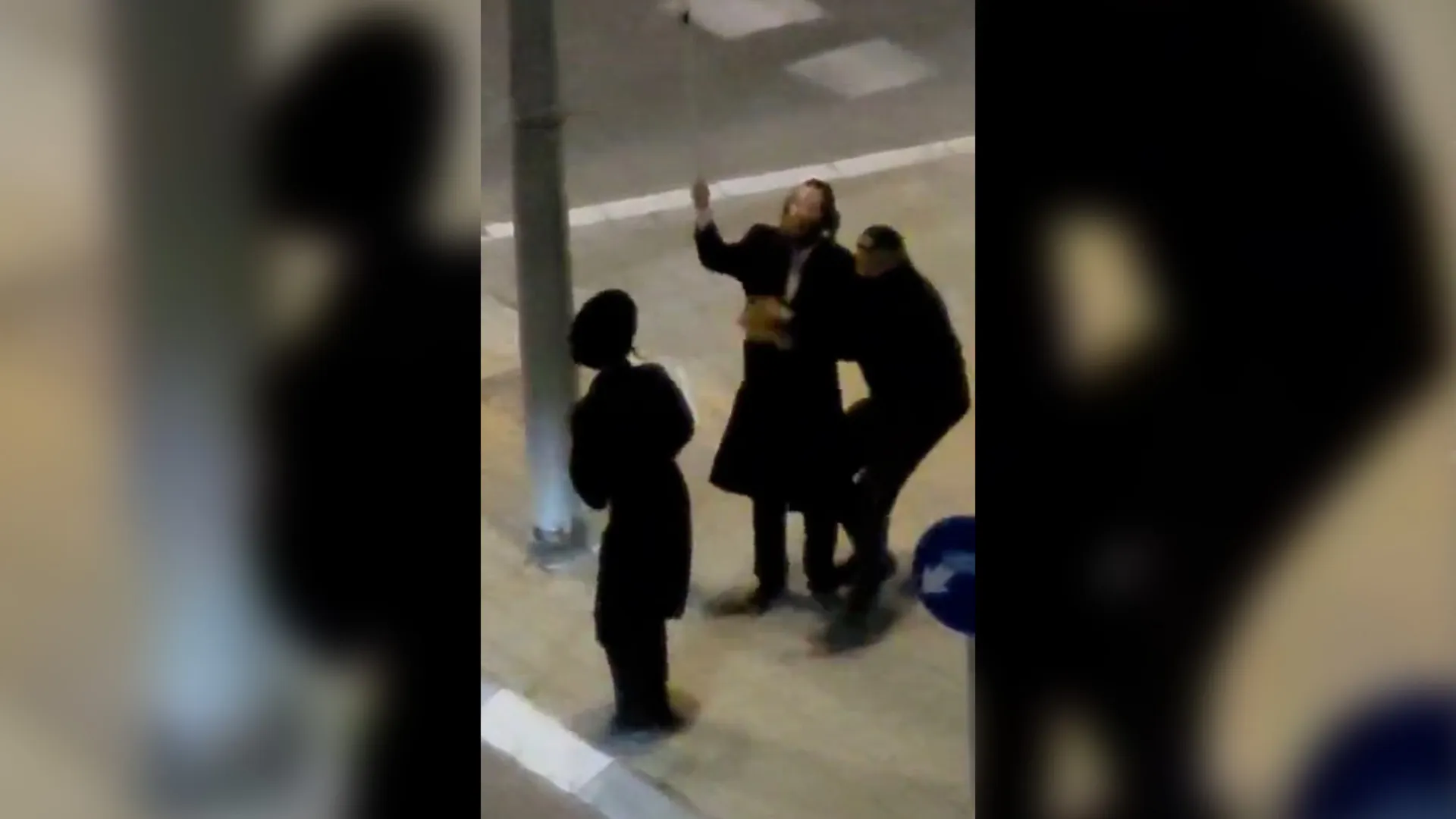 Poliția israeliană a arestat doi evrei ultraortodoksi pentru eliminarea drapelurilor naționale