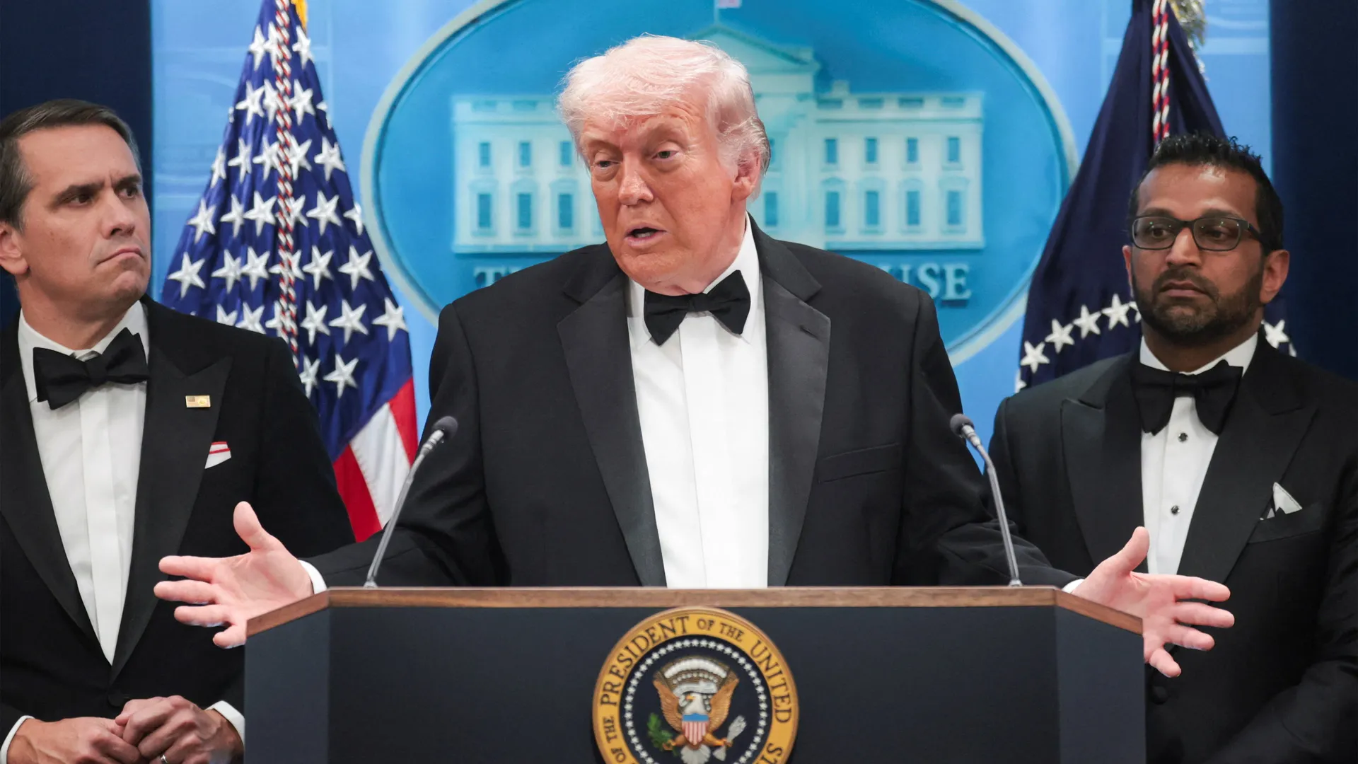Trump confirmă că un agent a fost lovit la gala de corespondenţă a Casei Albe