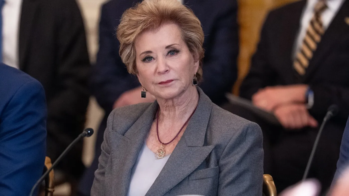 Linda McMahon ripostează senatorilor care critică tăierile bugetare de la Departamentul Educației