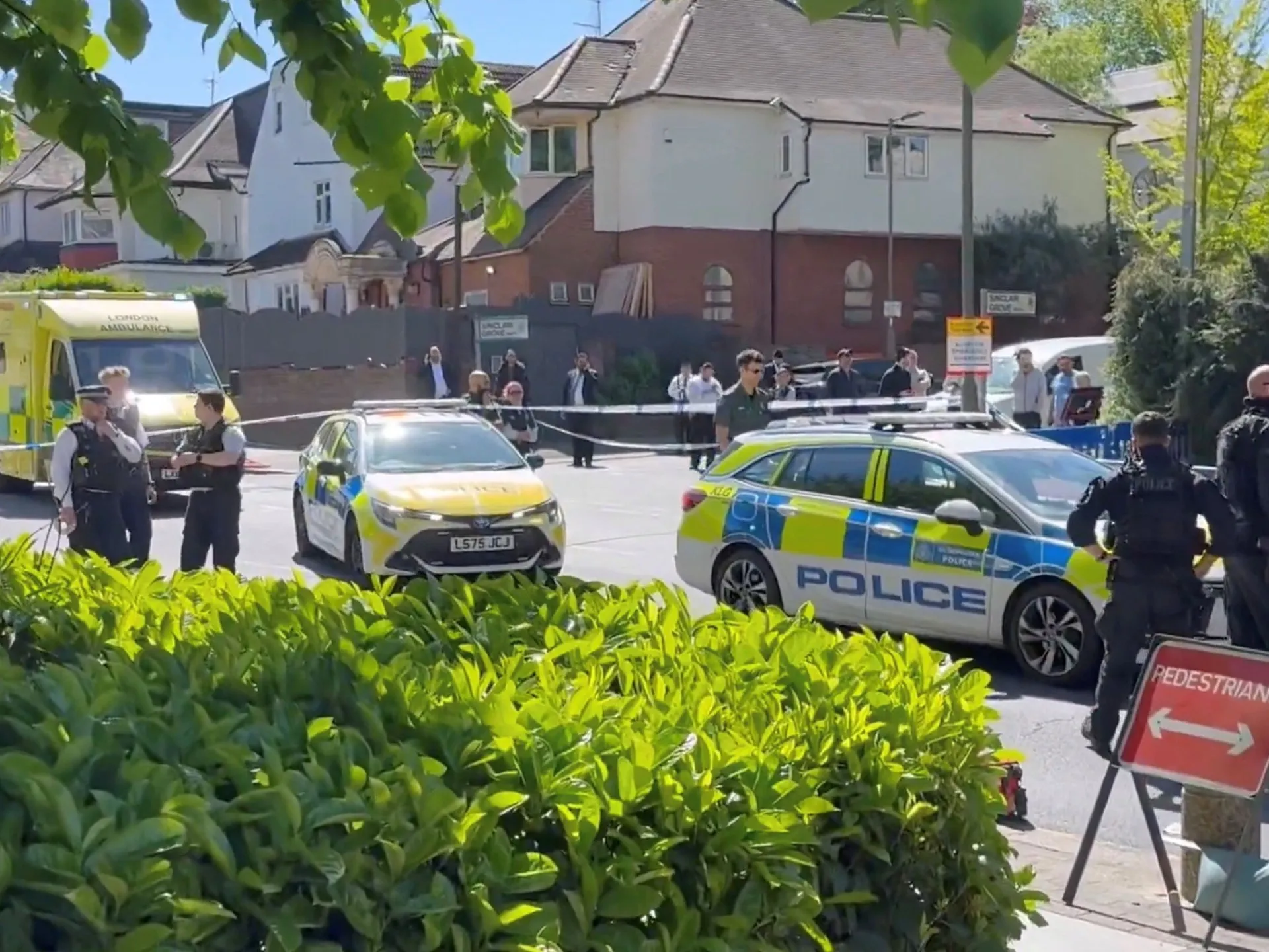 Atac antisemit la Londra: doi evrei înjunghiați în Golders Green, suspect arestat