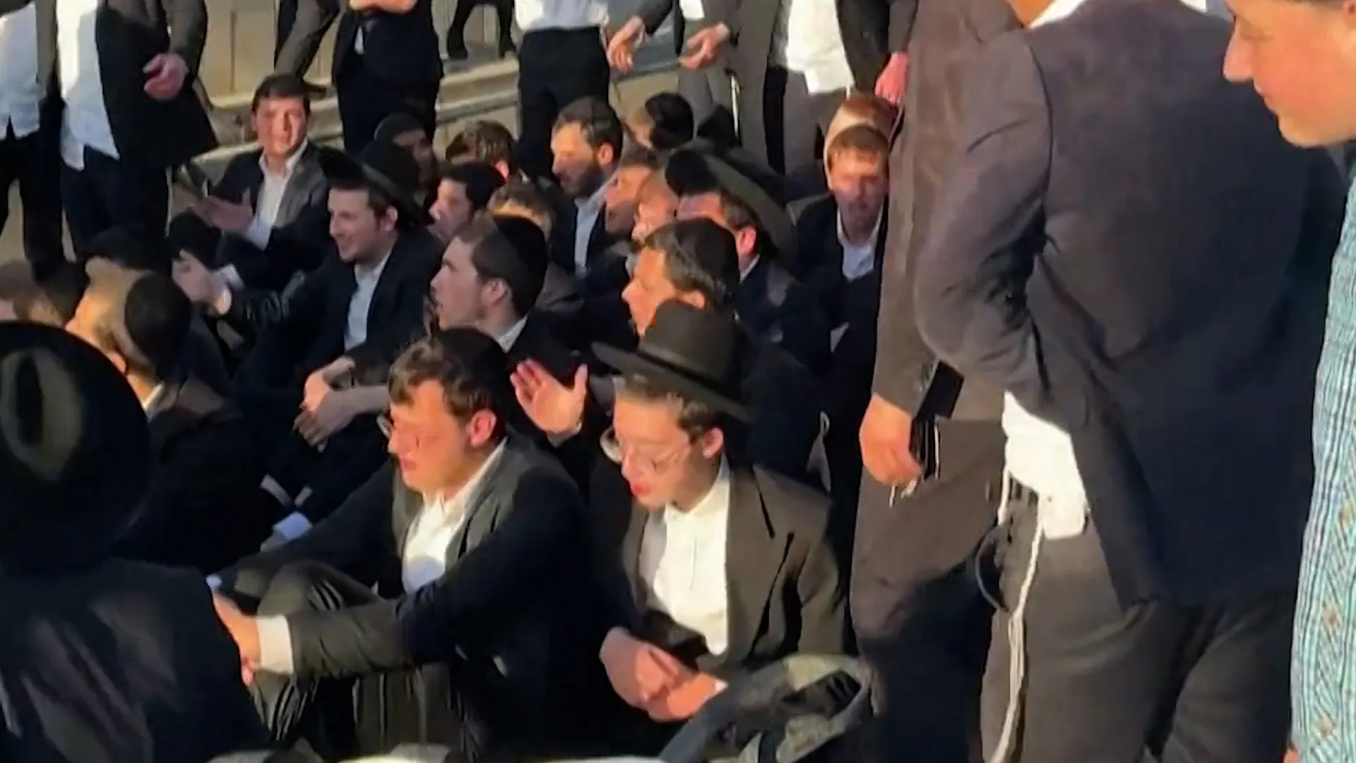 Sute de evrei ultra-ortodocși protestează împotriva recrutării militare în Israel