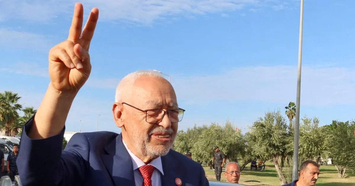 Liderul opoziției tunisiene Rached Ghannouchi, spitalizat de urgență în închisoare