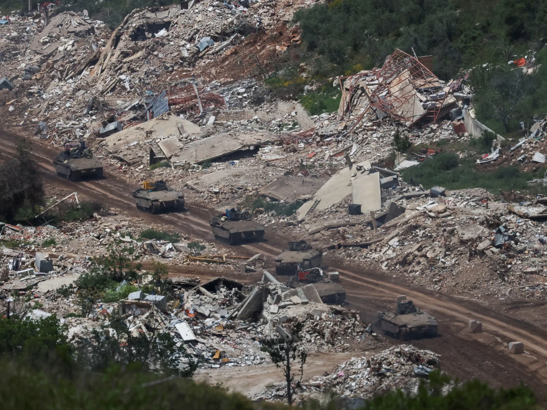 Ziua 69 a războiului Iran: Teheranul „analizează” propunerile SUA; Israel bombardează Beirutul