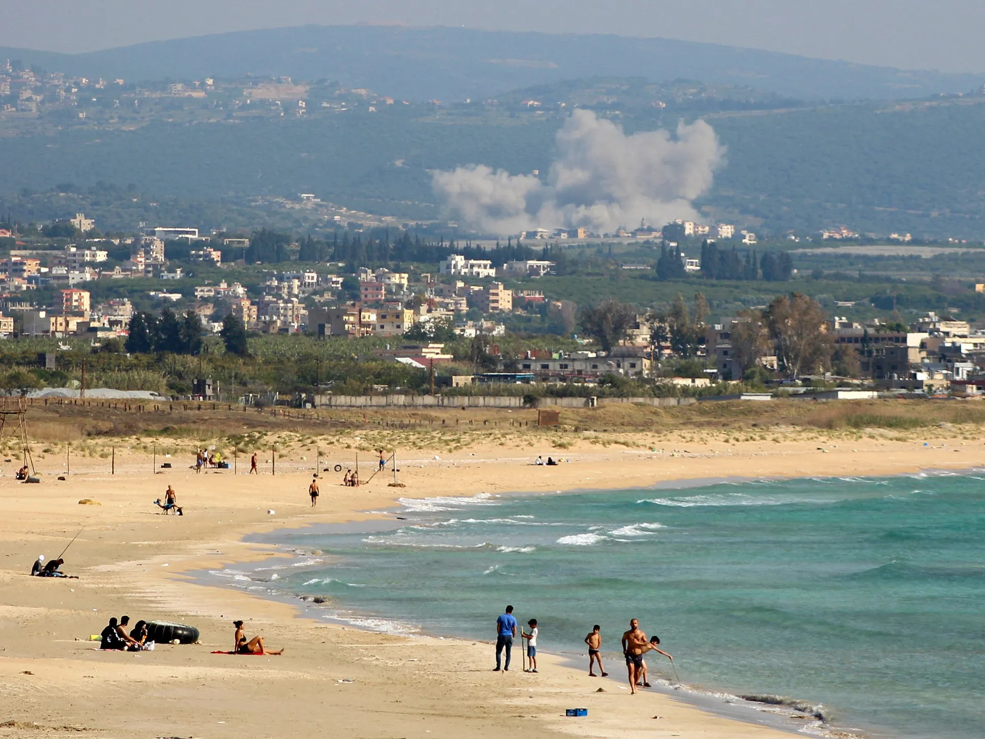 Cel puțin 20 de morți în atacurile israeliene asupra sudului Libanului, în ciuda armistițiului