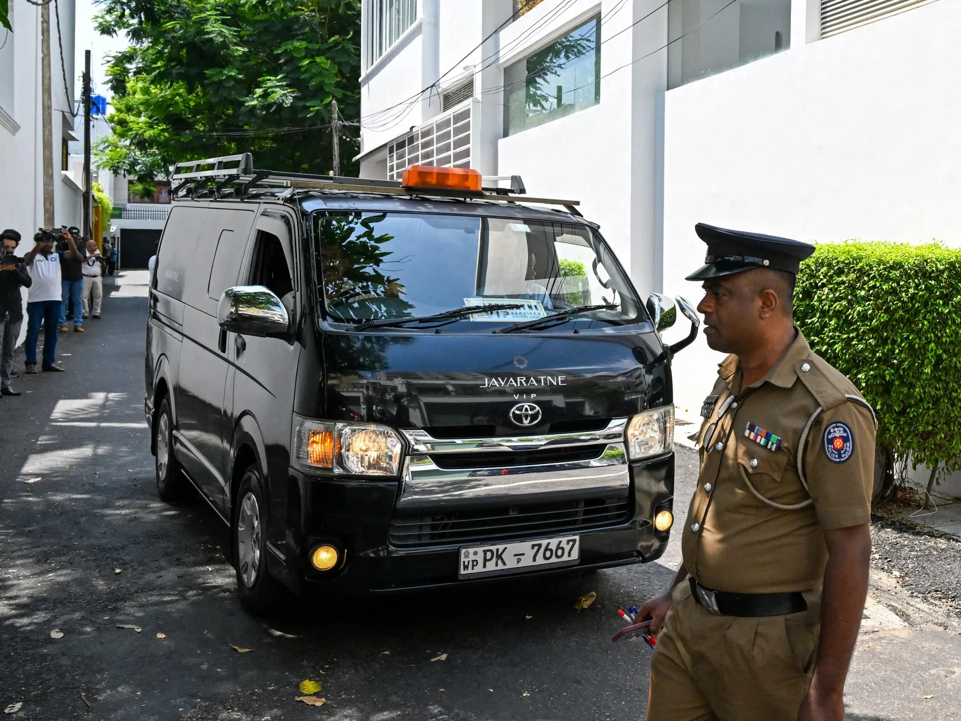 Monah budist de rang înalt arestat în Sri Lanka pentru presupuse crime sexuale asupra unui copil