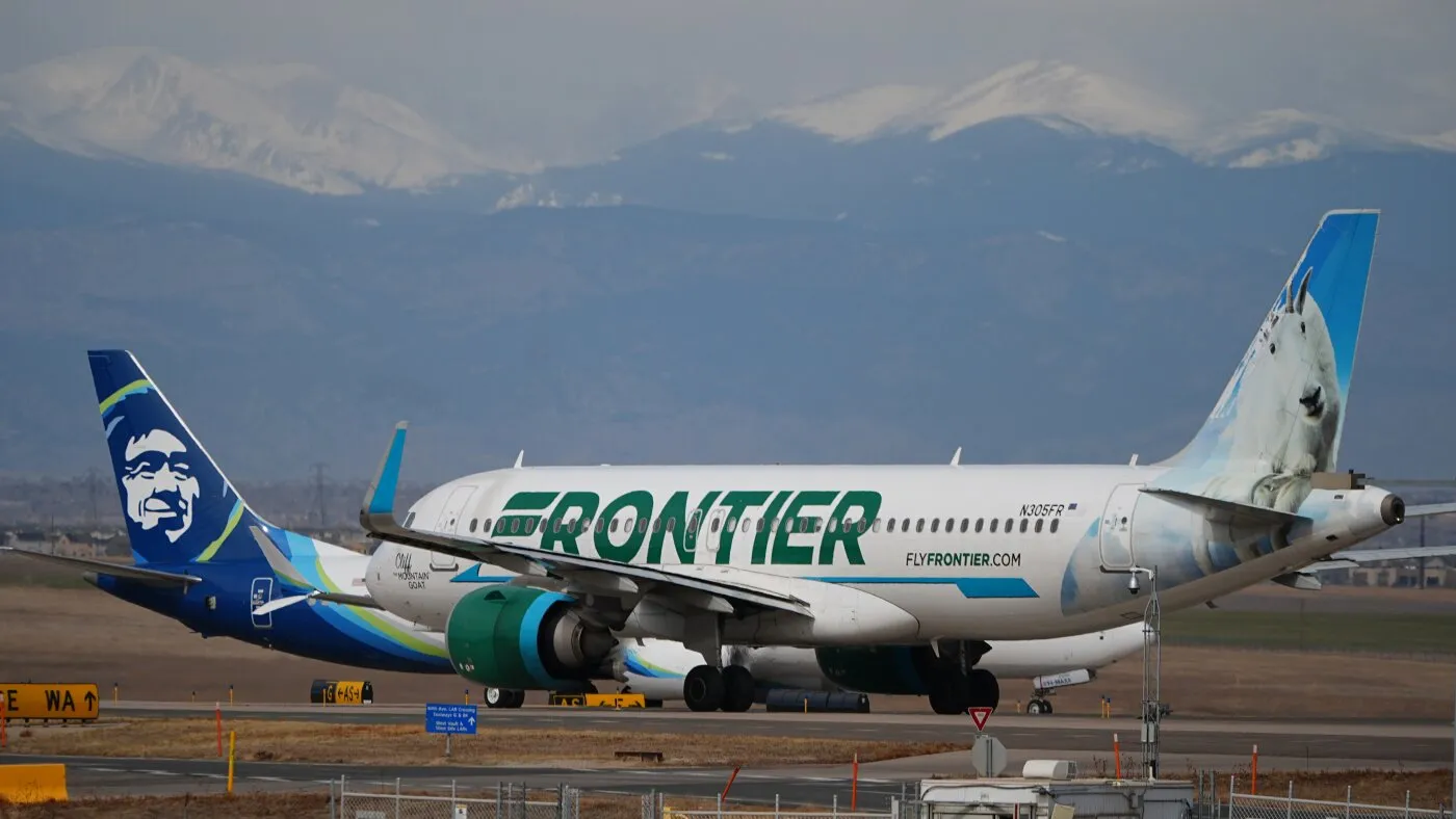 Tragedie pe aeroportul din Denver: un avion Frontier Airlines lovește și ucide un pieton