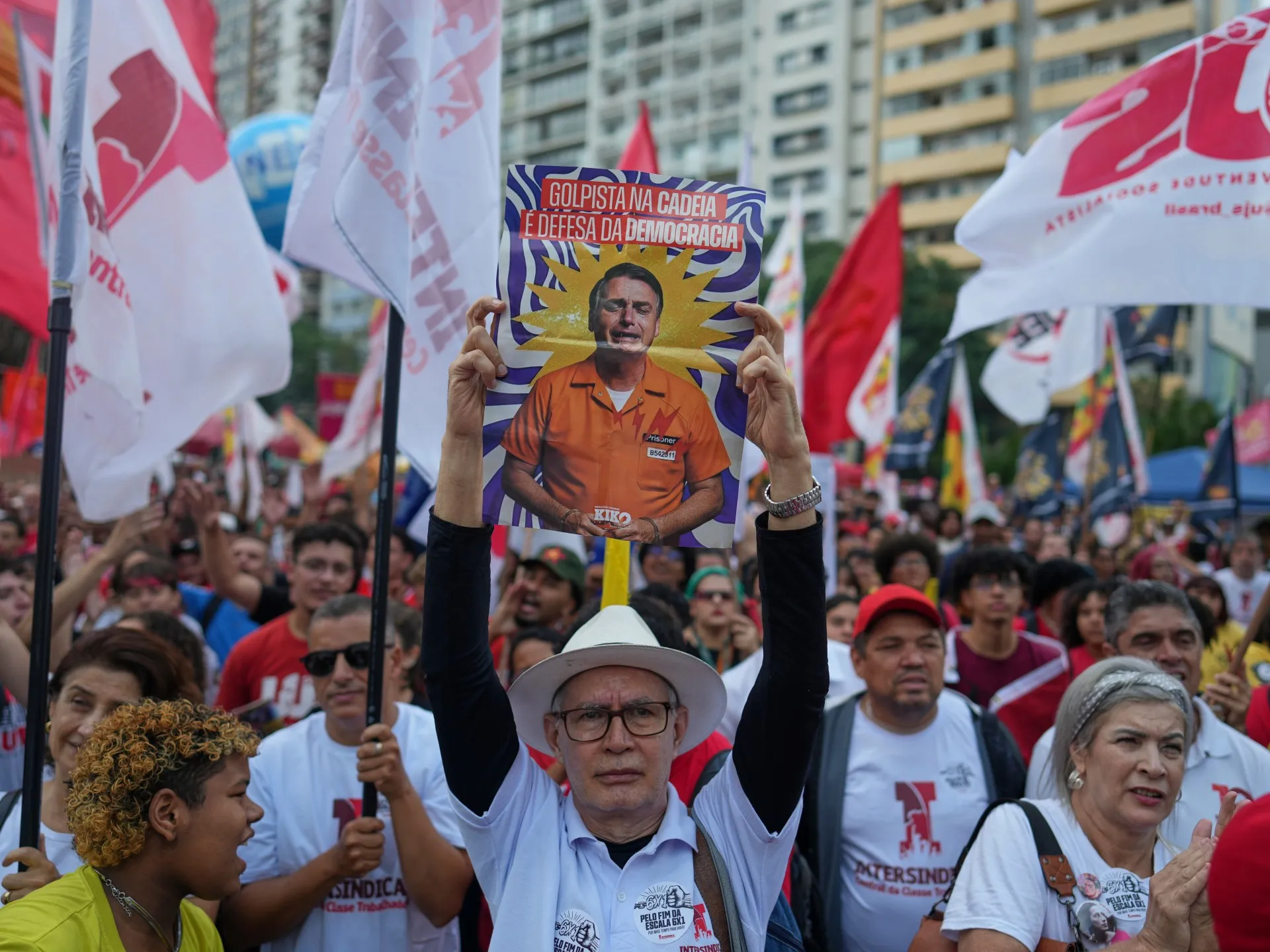 Judecătorul brazilian blochează legea care ar fi putut reduce pedeapsa de 27 de ani a lui Bolsonaro