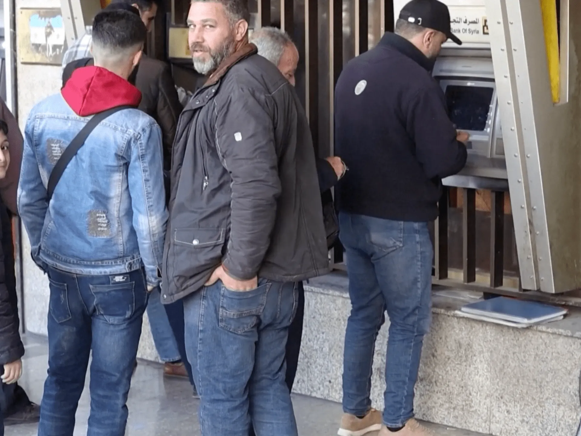 Siria reintroduce plățile cu cardul de credit într-un efort de reintegrare în economia globală