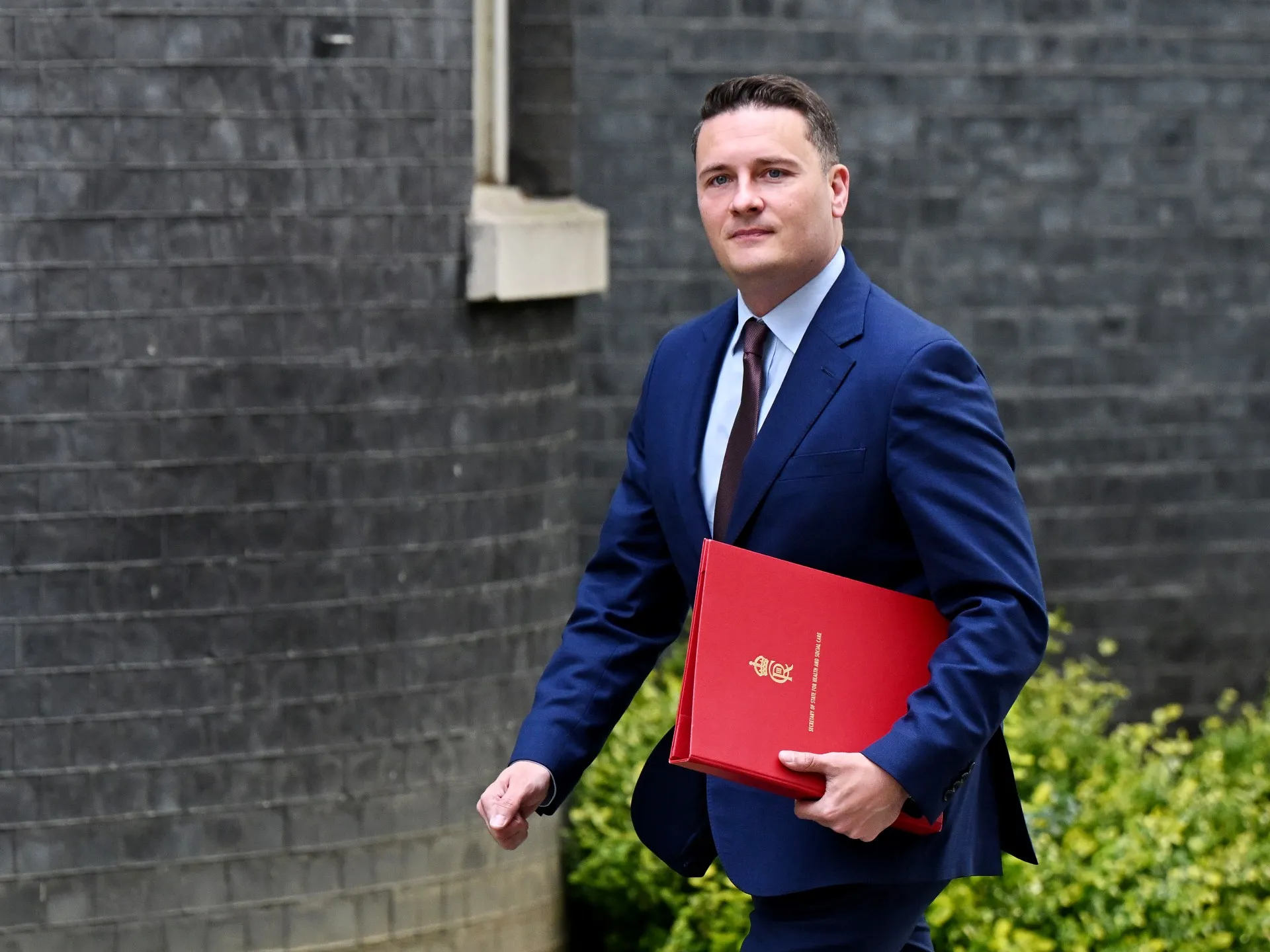 Keir Starmer, sub asediu: Întâlnire cu rivalul Wes Streeting în timp ce promite să continue guvernarea
