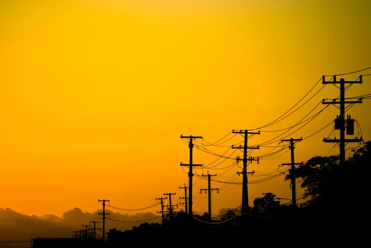 Prețurile energiei electrice au crescut cu 76% pe cea mai mare rețea din America, iar un watchdog arată cu degetul