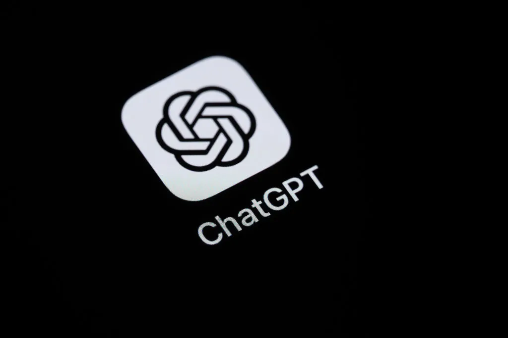 OpenAI lansează ChatGPT pentru finanțe personale: poți conecta conturile bancare și primești analize detaliate