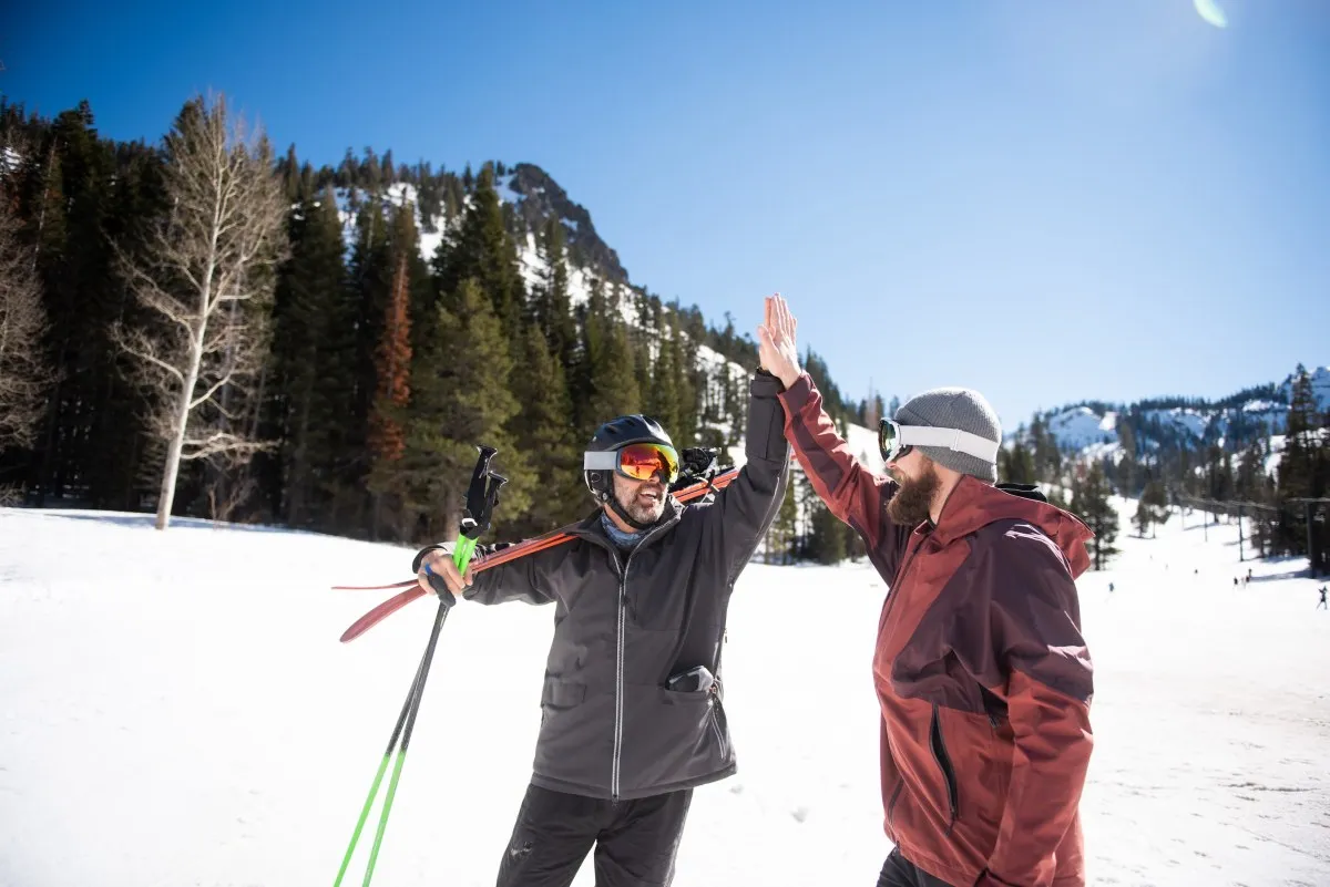 Paradisul tehnologiei din Silicon Valley, Lake Tahoe, rămâne fără curent chiar când AI-ul face prețurile să explodeze