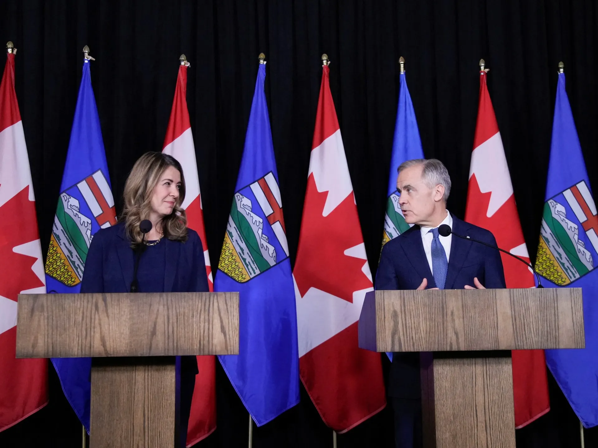 Carney în Alberta: separatiștii primesc o lovitură juridică, iar premierul caută unitatea