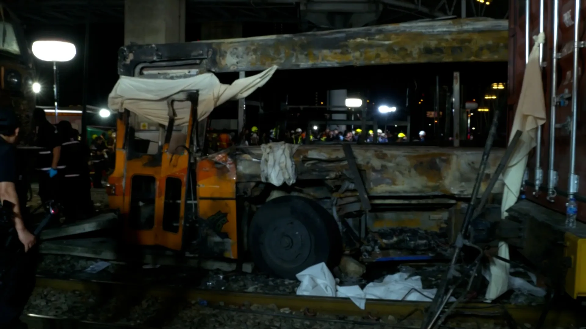 Accident feroviar în Thailanda: opt morți și întrebări privind siguranța căilor ferate