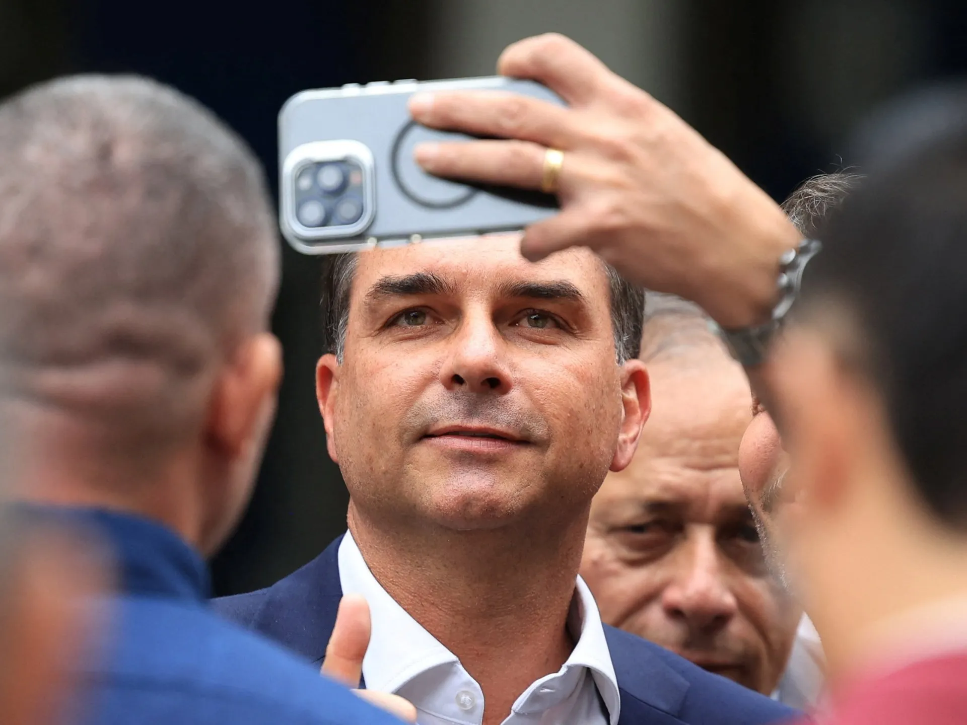 Sondaj arată o egalitate între Lula și Bolsonaro înaintea alegerilor prezidențiale din Brazilia