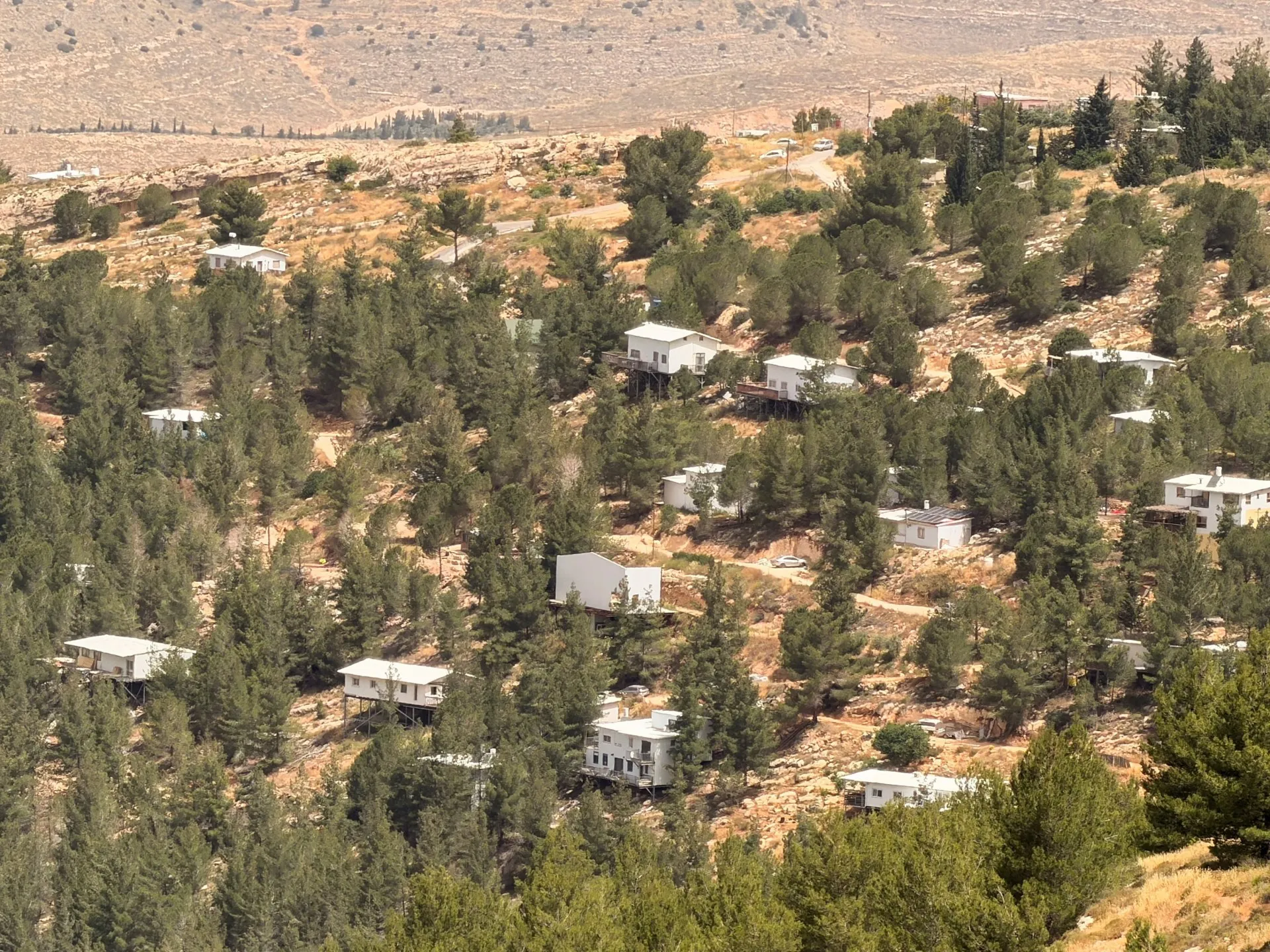 Copii fug din școli în timpul unui raid israelian în Cisiordania ocupată