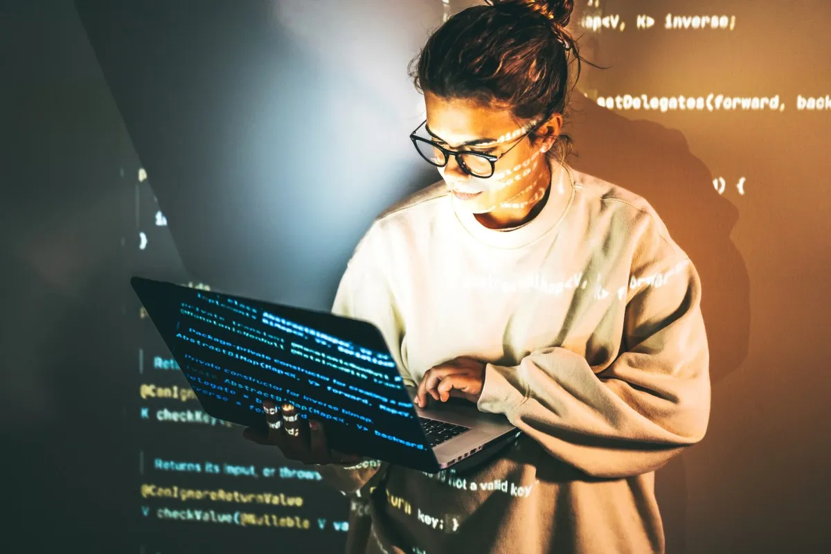 LetinAR: Ochiul din spatele ochelarilor cu inteligență artificială