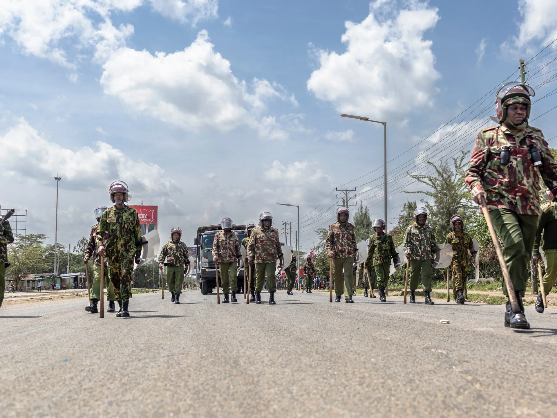 Patru morți și 30 de răniți în protestele din Kenya împotriva creșterii prețurilor la combustibil