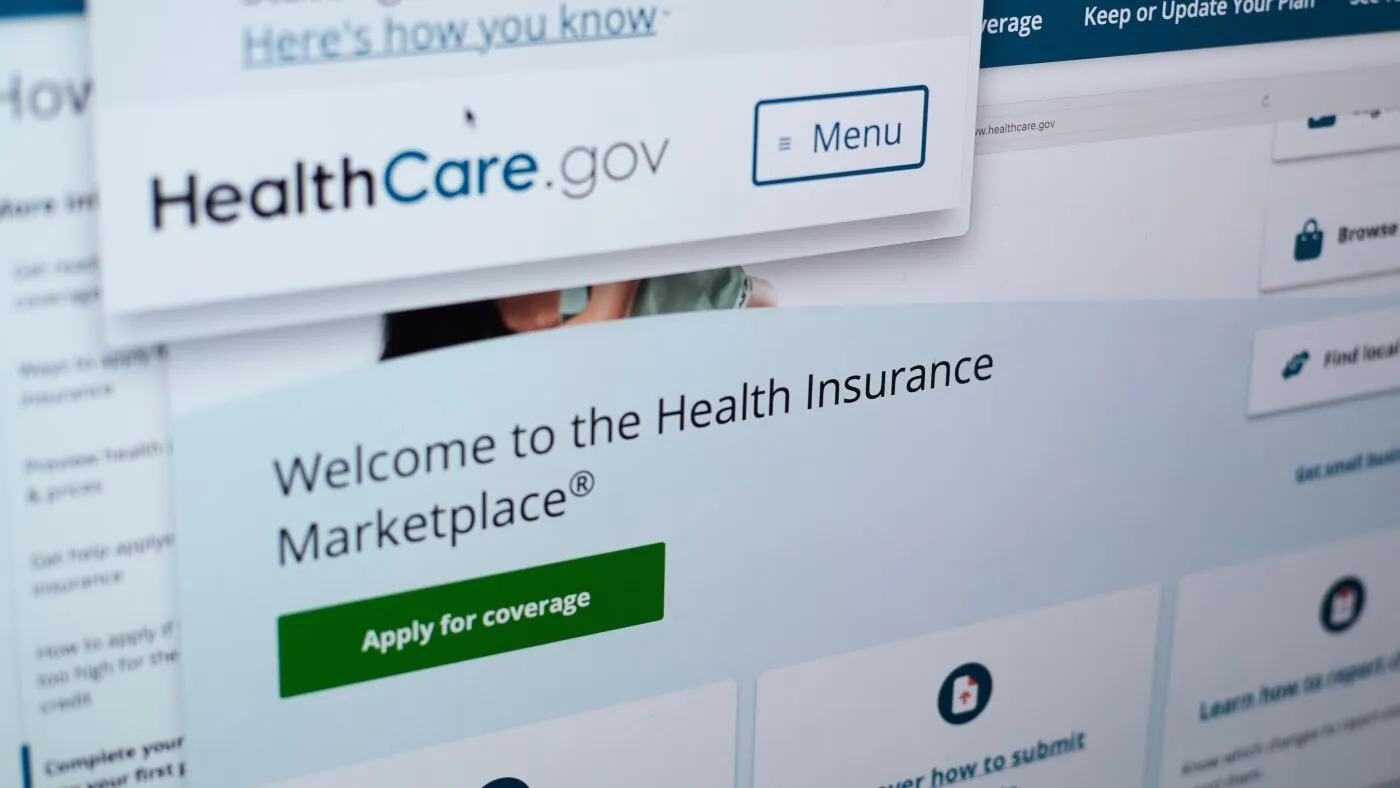 Prăbușirea numărului de persoane asigurate prin Affordable Care Act: o analiză alarmantă