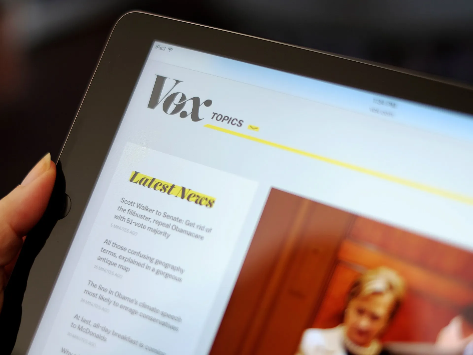 James Murdoch preia New York Magazine și rețeaua de podcasturi Vox Media