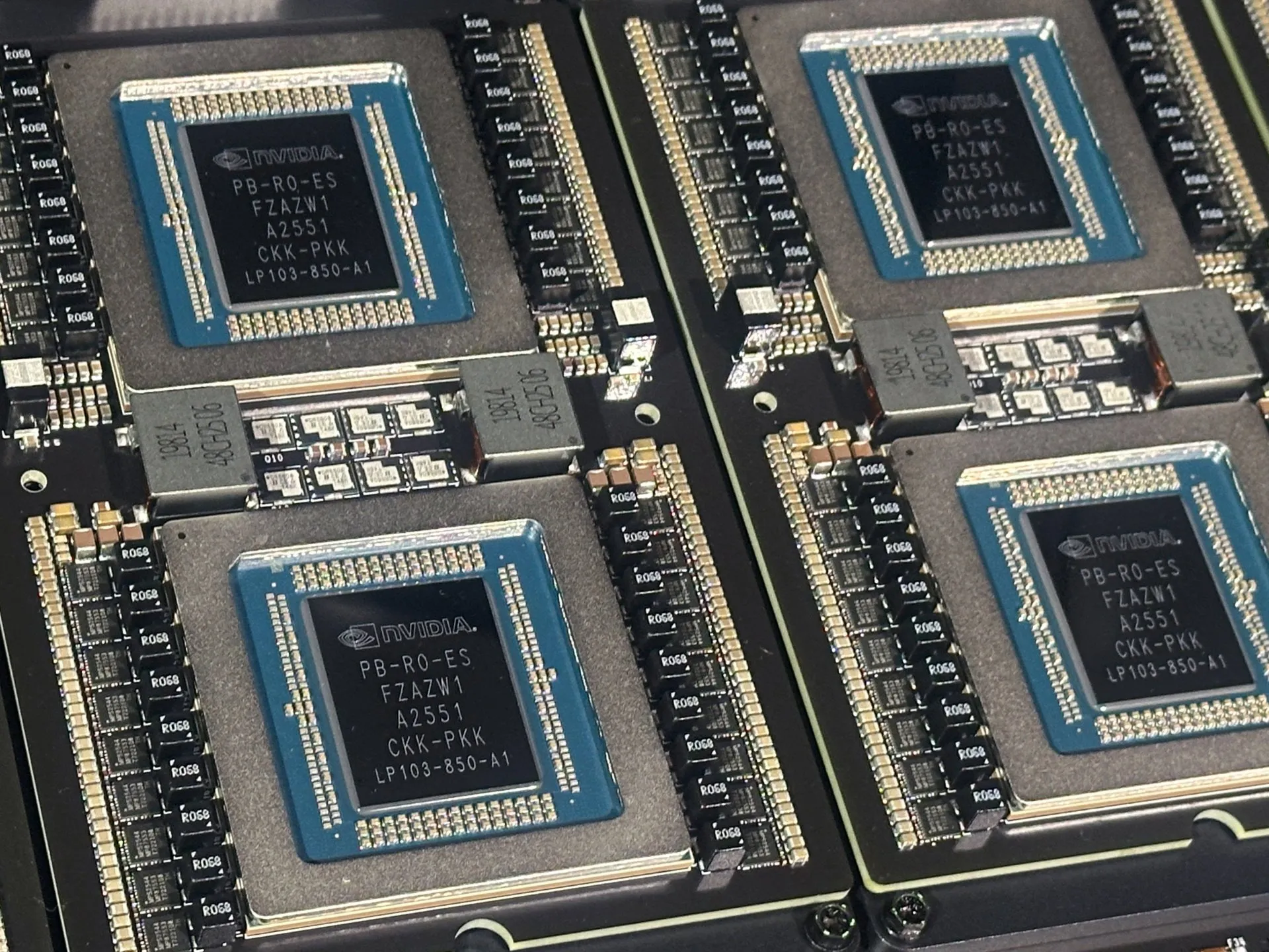 Nvidia înregistrează profit și venituri record în plin boom al cipurilor AI
