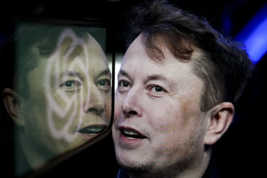 Cine va beneficia cel mai mult de pe urma IPO-ului SpaceX? În principal Elon — și câțiva din cercul său apropiat