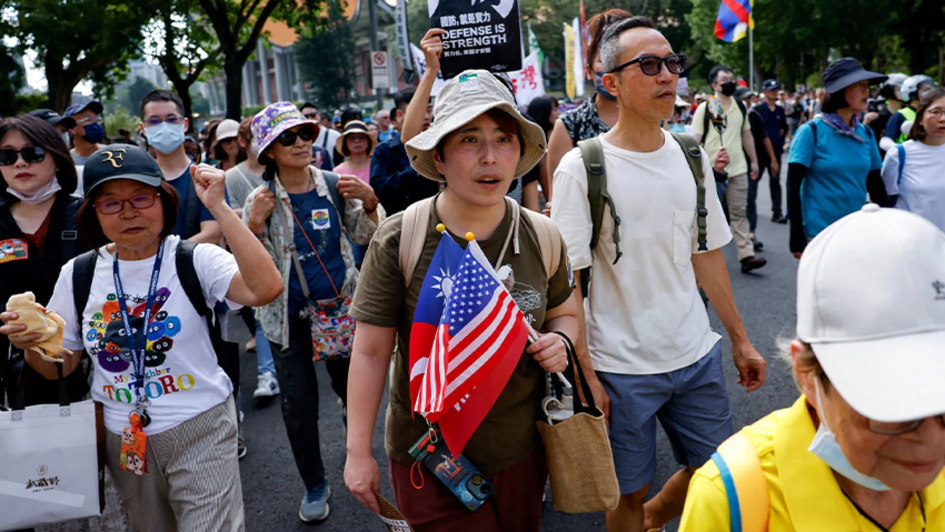 Mii de oameni protestează în Taiwan pentru creșterea cheltuielilor de apărare pe fondul tensiunilor cu China