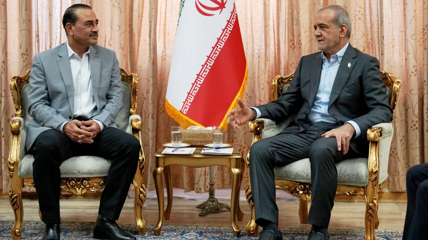 Trump anunță că un acord cu Iranul și redeschiderea Strâmtorii Hormuz sunt „în mare parte negociate”