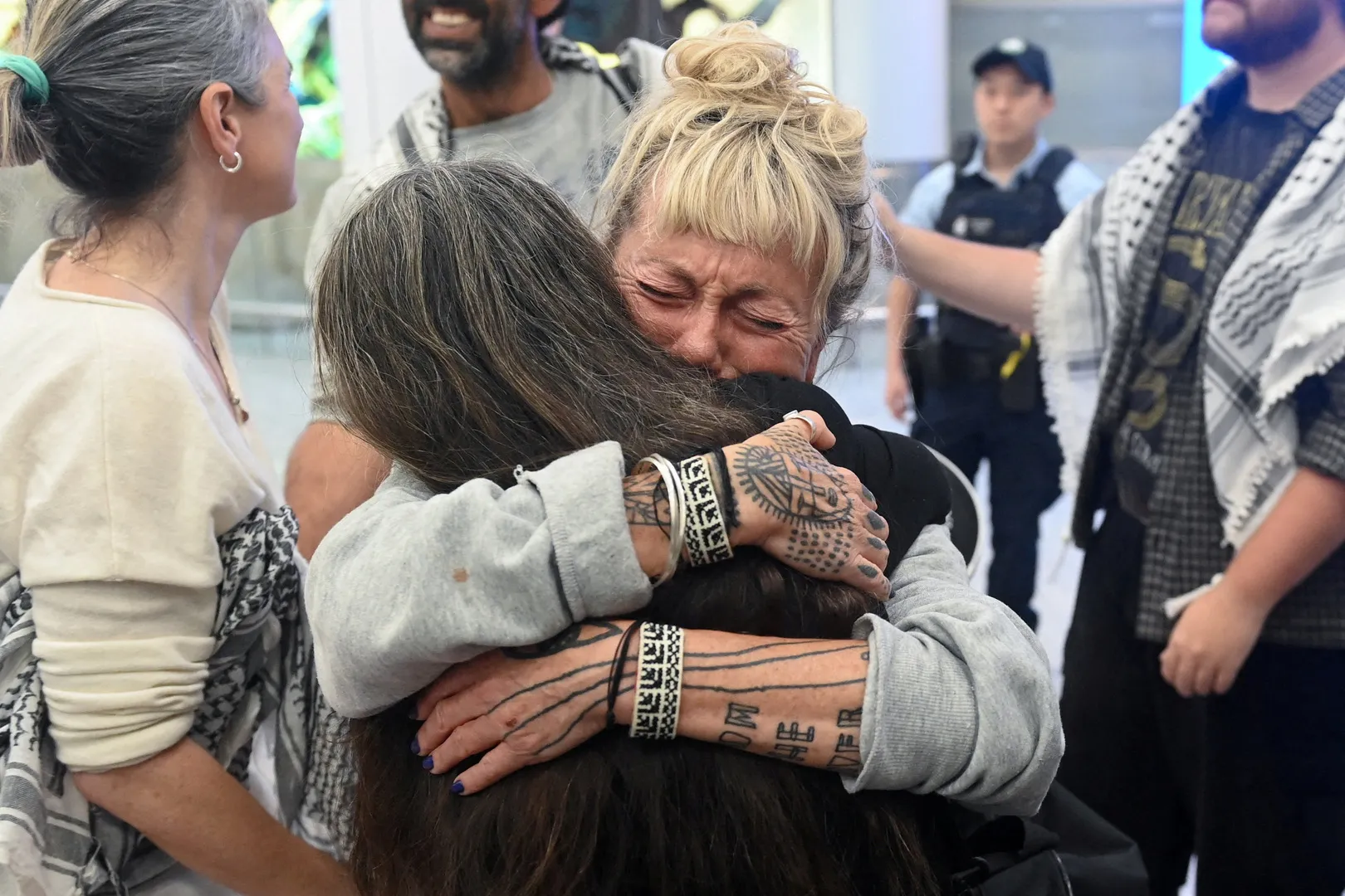 Activiștii flotilei Gaza se întorc în Australia și descriu abuzurile suferite