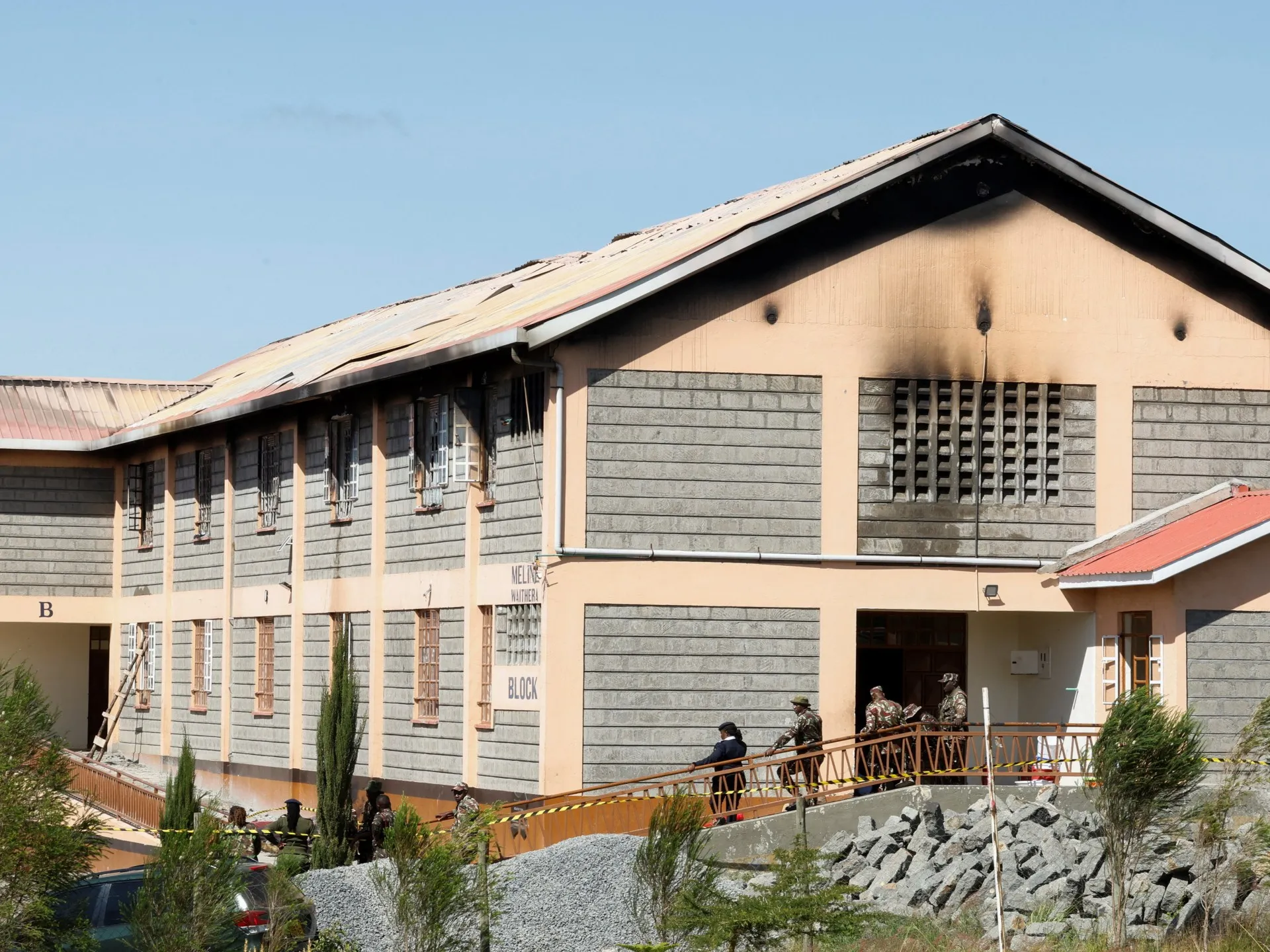 Tragedie în Kenya: Cel puțin 16 eleve au murit într-un incendiu la un internat de fete