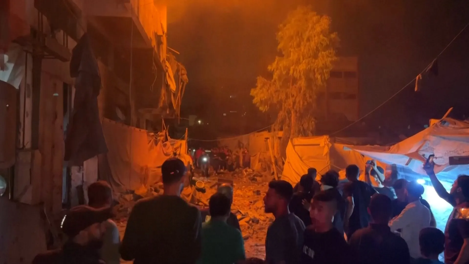 Israel ucide copii în atacuri asupra Fâșiei Gaza, iar frica strică bucuria de Eid