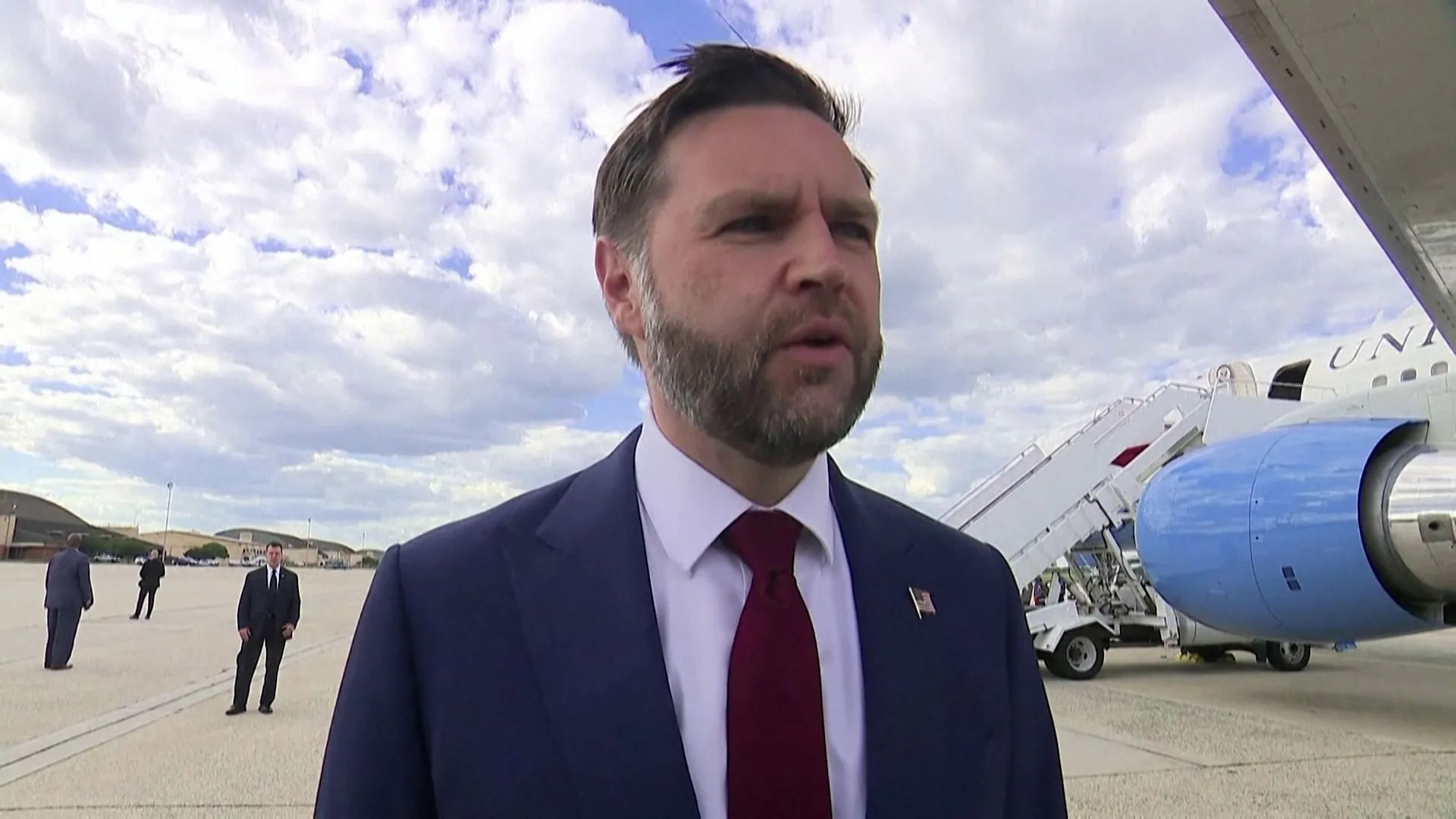 Vance anunță progrese semnificative între SUA și Iran: negocieri pentru redeschiderea Strâmtorii Hormuz și un acord nuclear