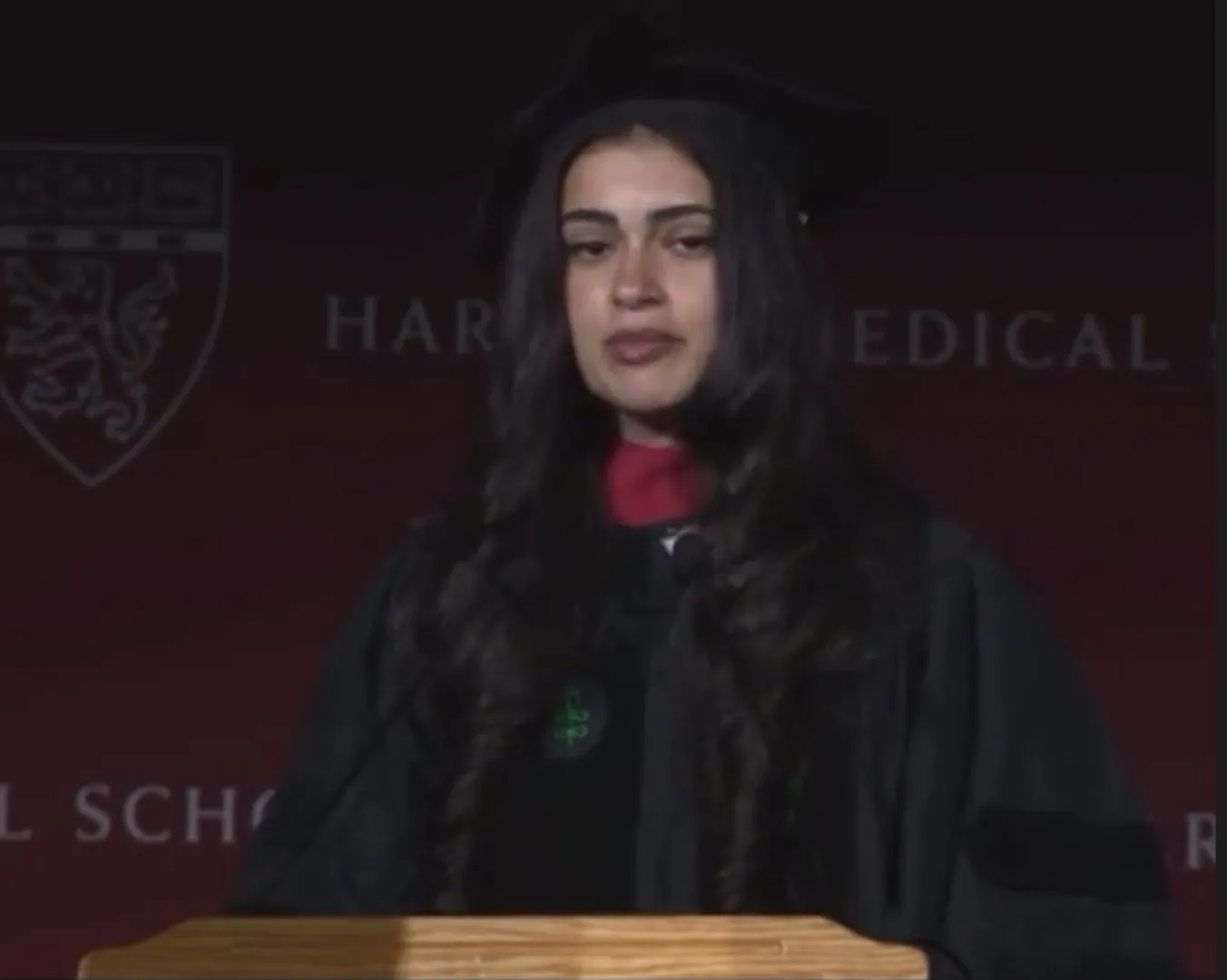 Absolventă a Facultății de Medicină de la Harvard dedică discursul de absolvire Libanului și Palestinei