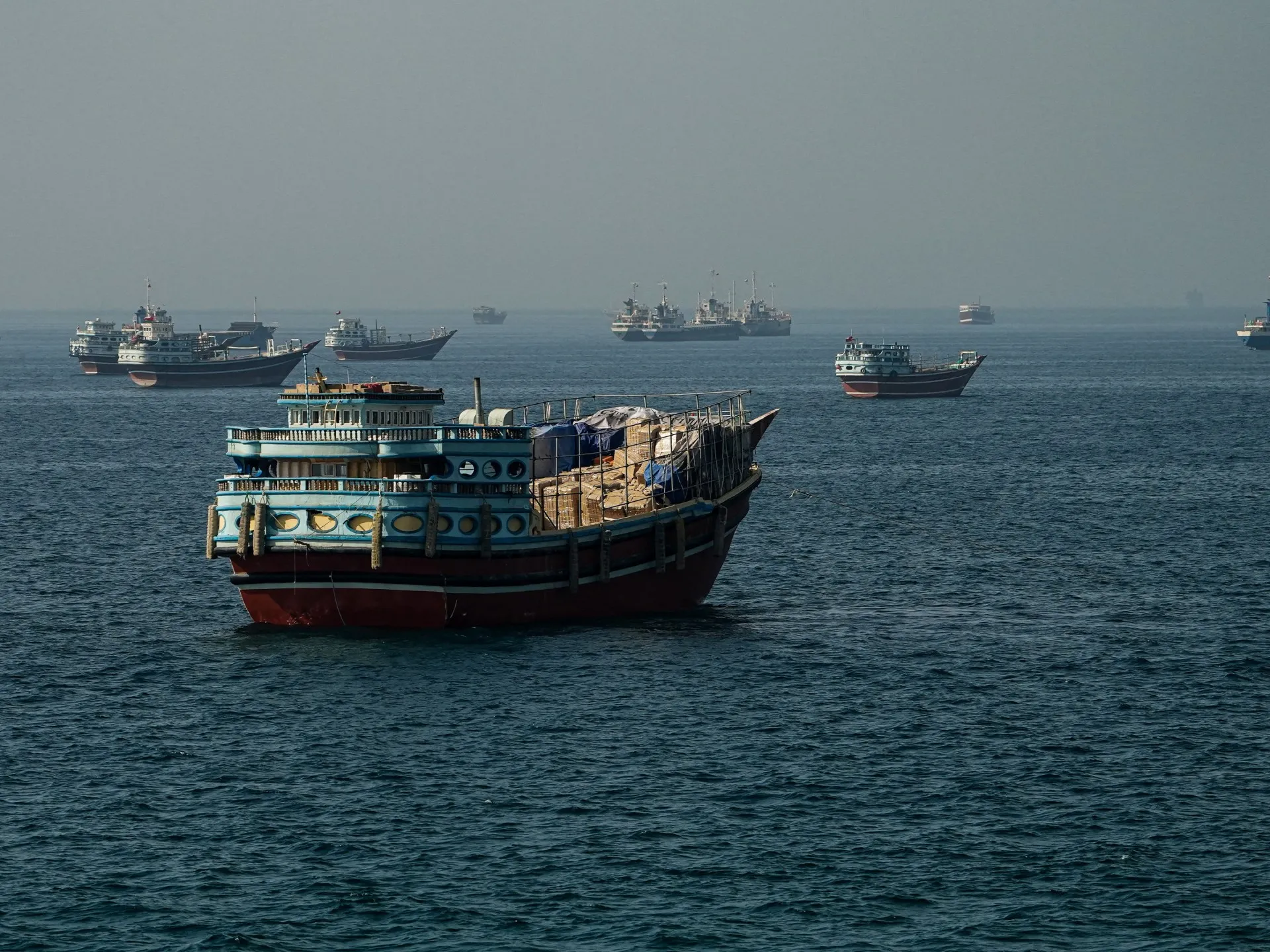 Iran reafirmă controlul asupra Strâmtorii Hormuz, în timp ce un acord cu SUA rămâne incert