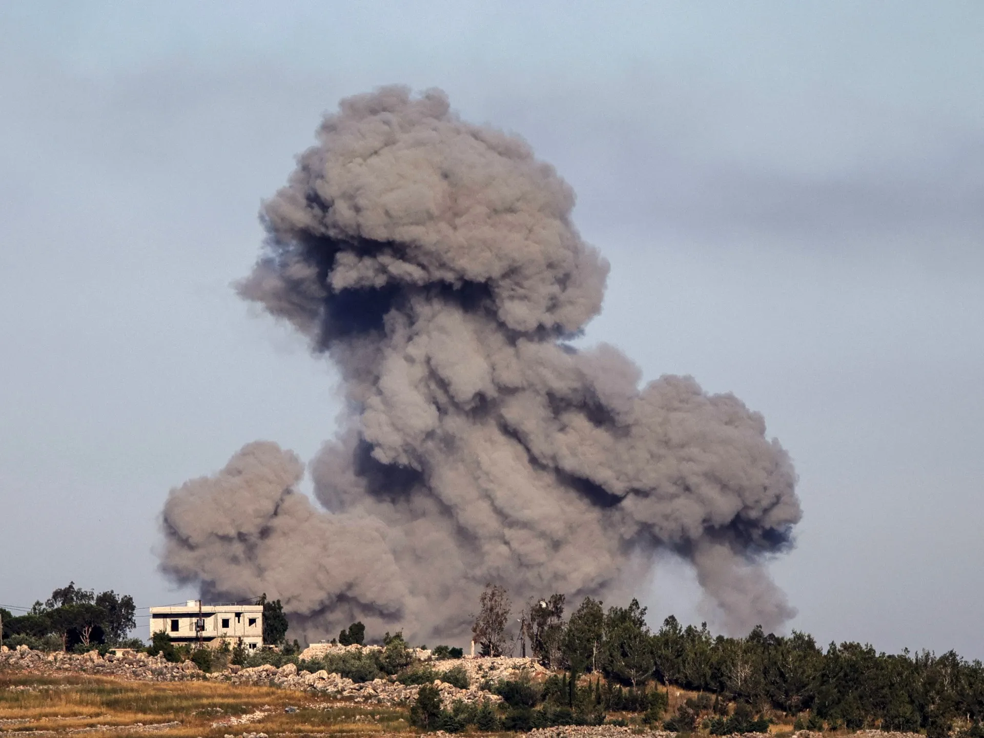 Israel extinde invazia în Liban: Franța cere reuniune de urgență a Consiliului de Securitate ONU, în timp ce Iranul continuă negocierile cu SUA