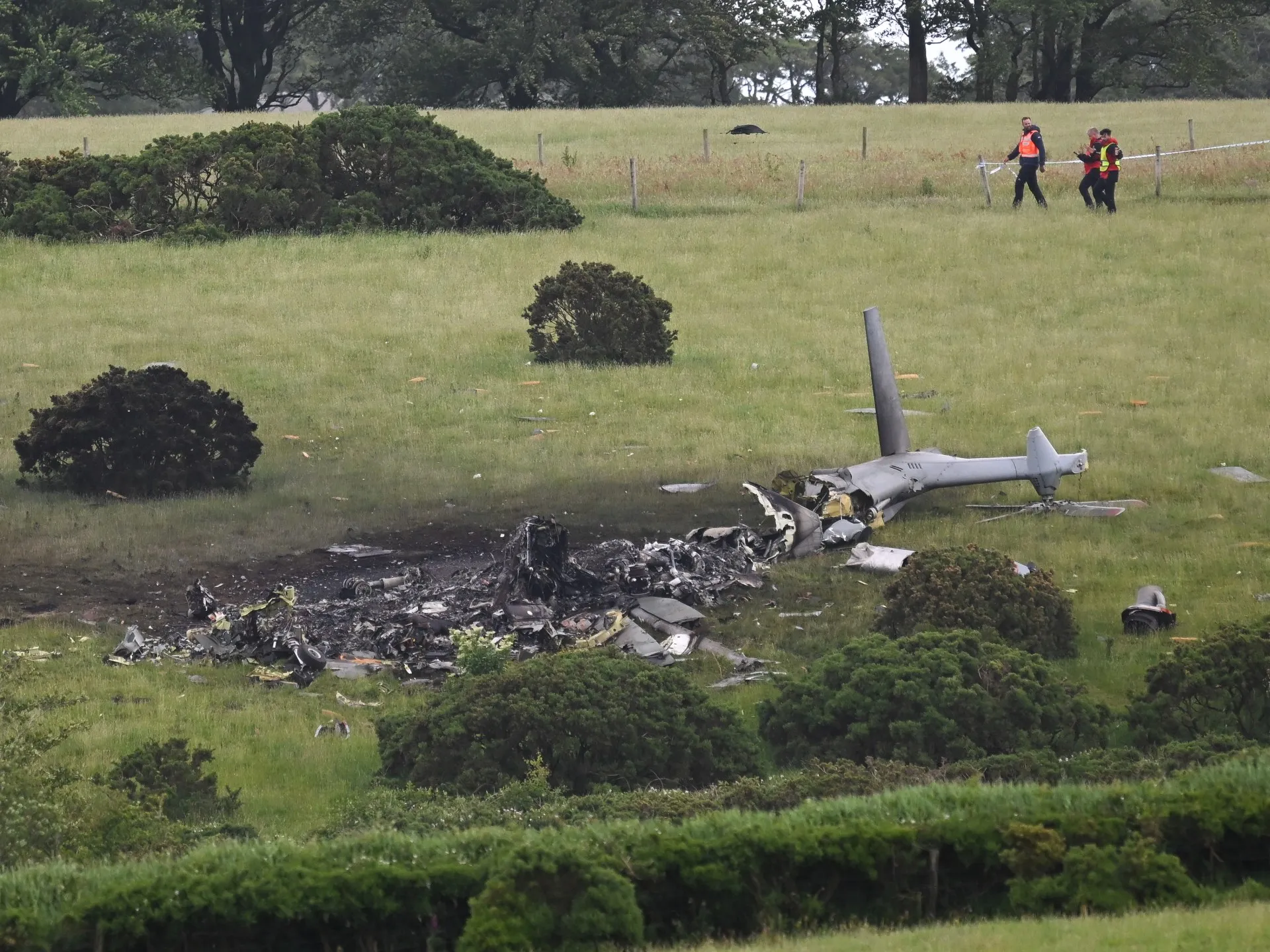 Trei membri ai Marinei Regale britanice au murit într-un accident de elicopter în Anglia
