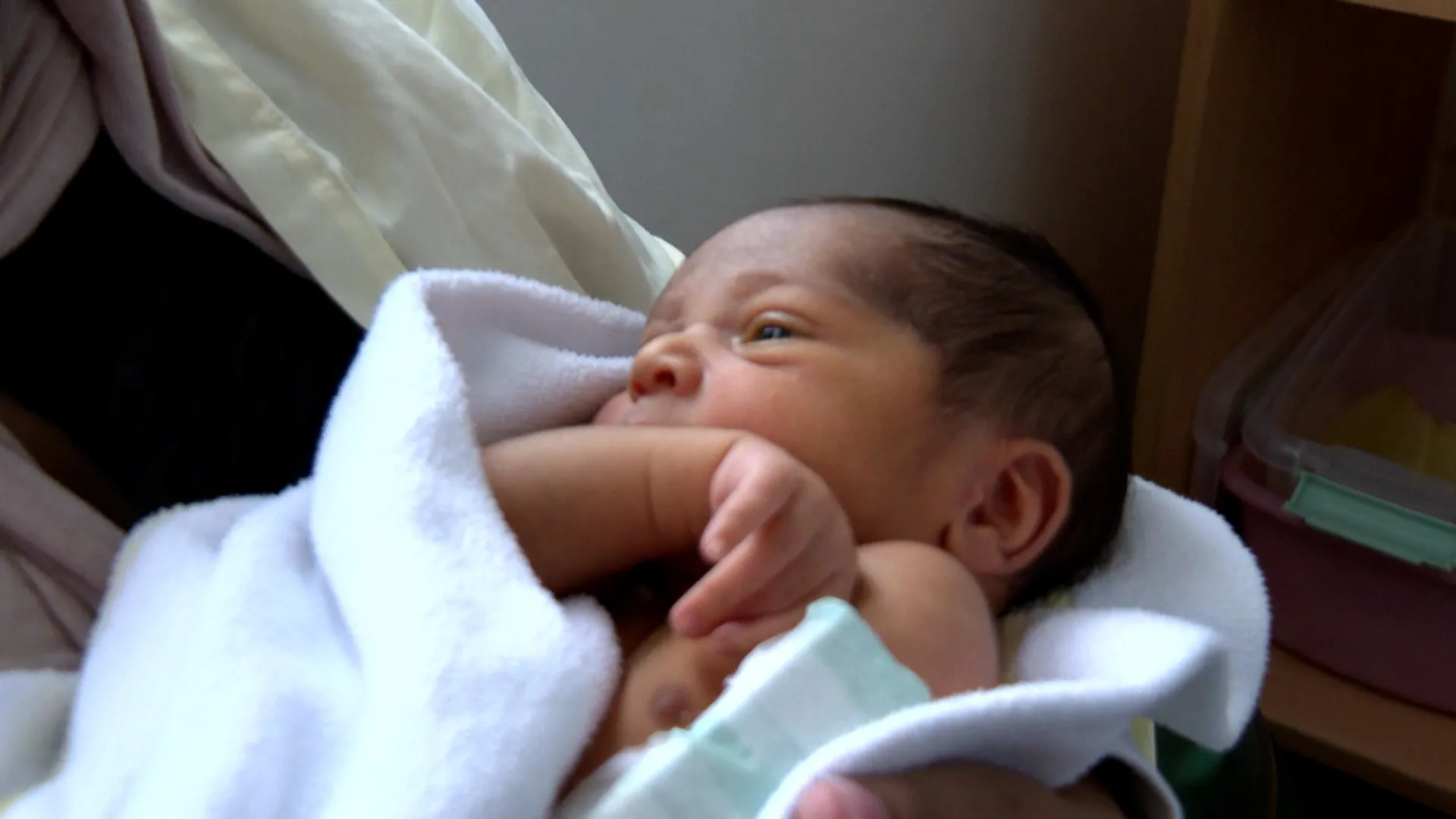 Atacurile israeliene lângă un spital din Tir pun în pericol cel mai tânăr pacient