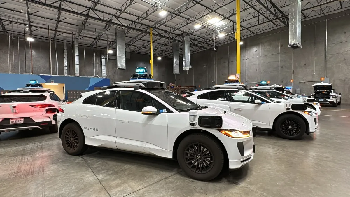 Waymo transformă bateriile vechi ale robotaxiurilor în soluții de stocare pentru rețelele electrice
