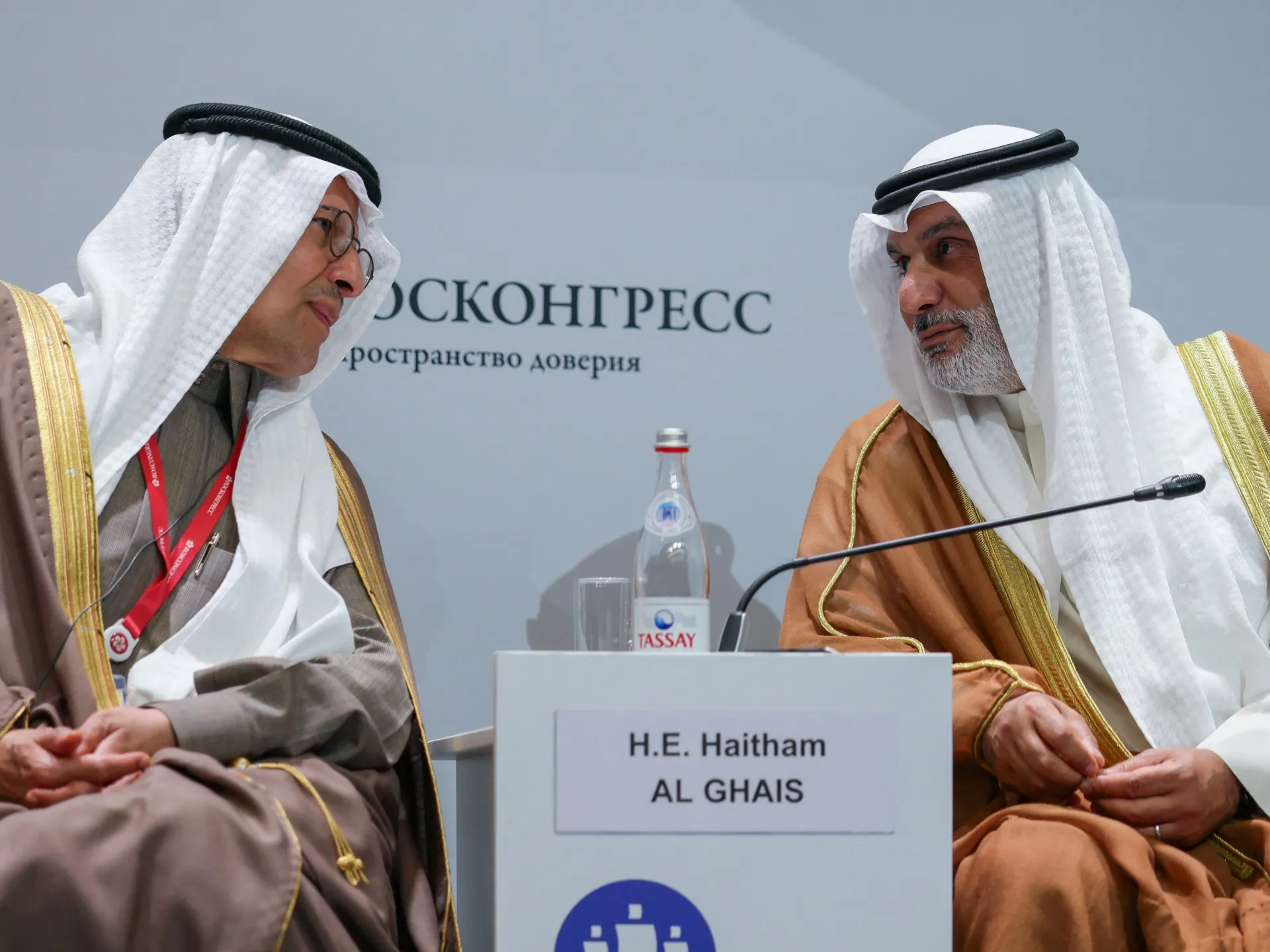 Ministrul saudit al Energiei solicită „stabilitate în sectorul energetic” în timpul vizitei în Rusia