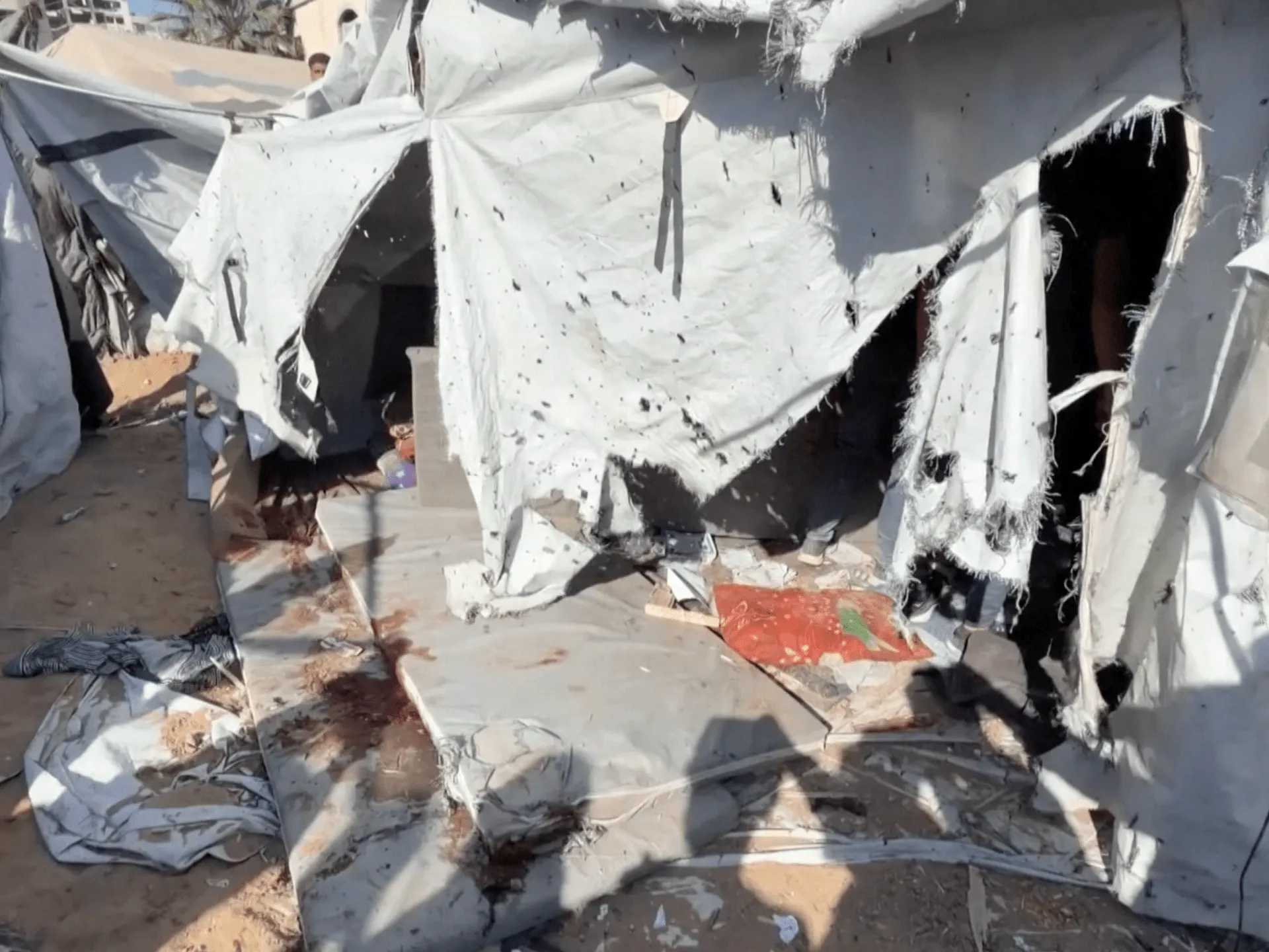 Atac israelian asupra unui lagăr de corturi din Gaza City: cel puțin șase palestinieni uciși