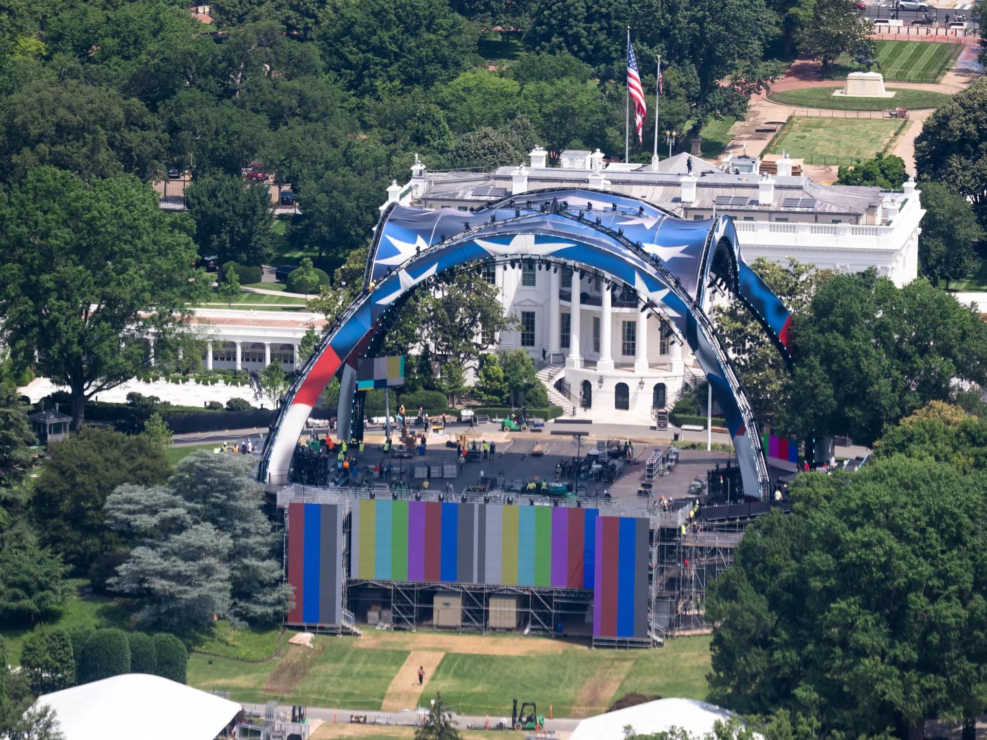 Proces pentru a opri meciul UFC planificat de Trump la Casa Albă