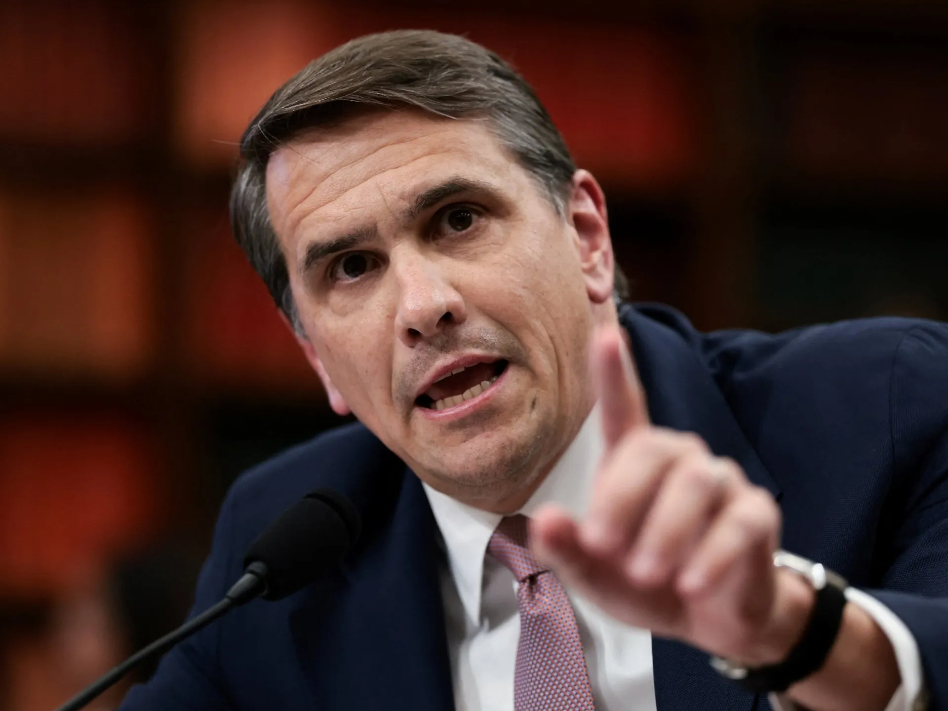 Trump îl nominalizează pe Todd Blanche ca procuror general, pregătind o confruntare în Senat