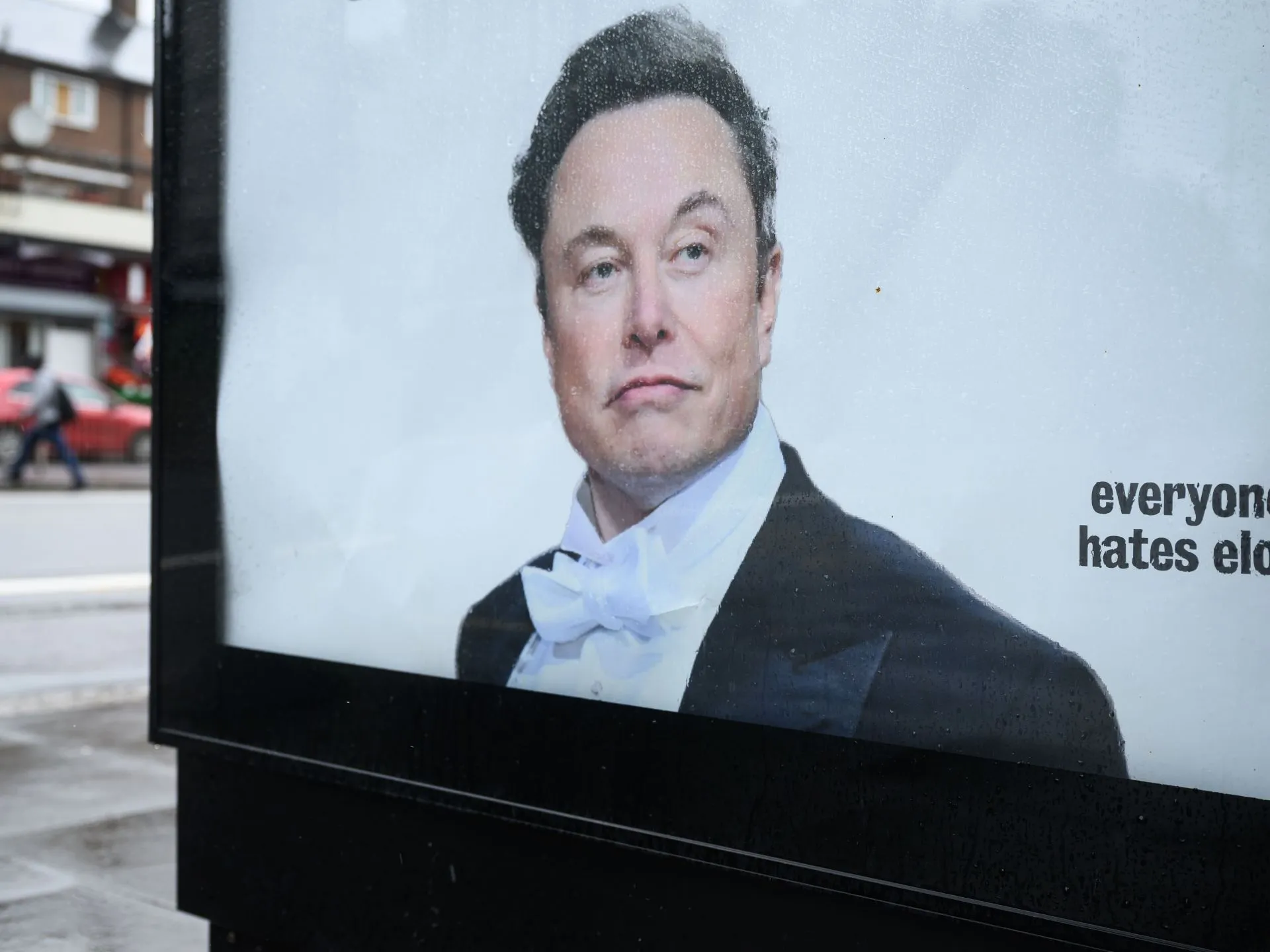 Grok, chatbotul lui Elon Musk, acuzat de încălcarea legilor canadiene privind confidențialitatea în cazul deepfake-urilor sexuale
