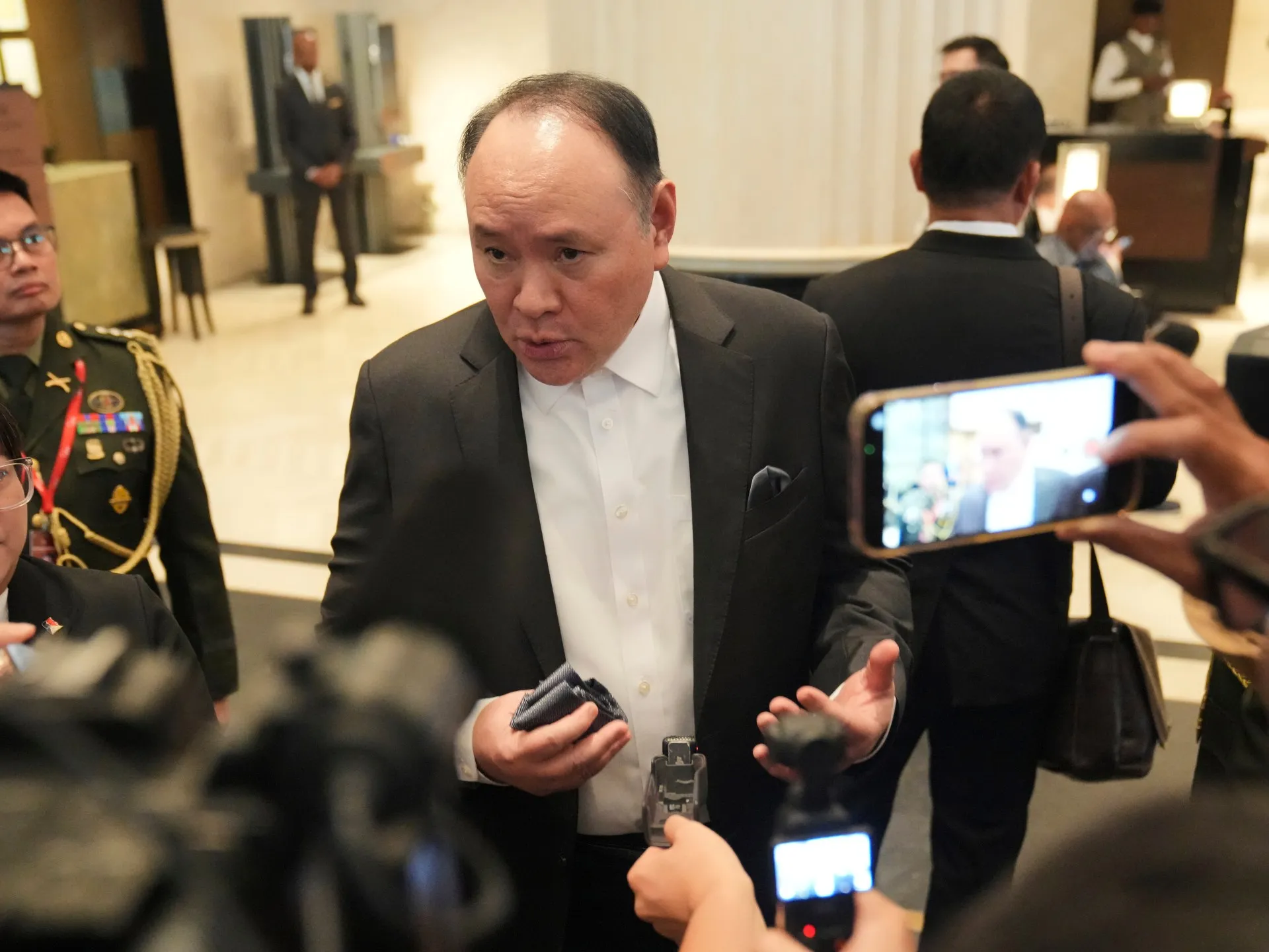 China interzice accesul șefului apărării din Filipine pe fondul escaladării disputei din Marea Chinei de Sud